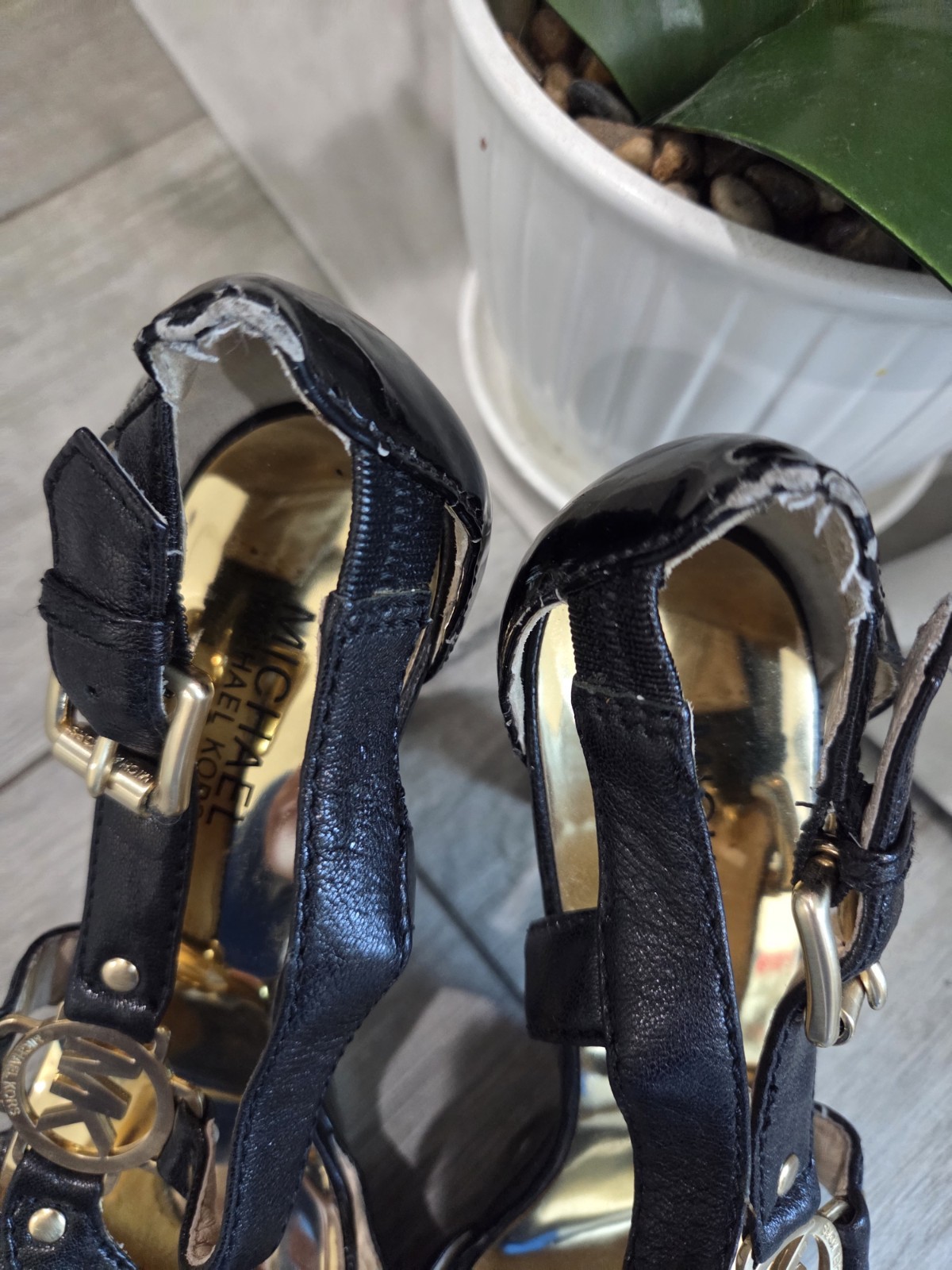 Michael Kors Black Leather Strappy Ankle Strap Buckle Logo Heels Size 8.5