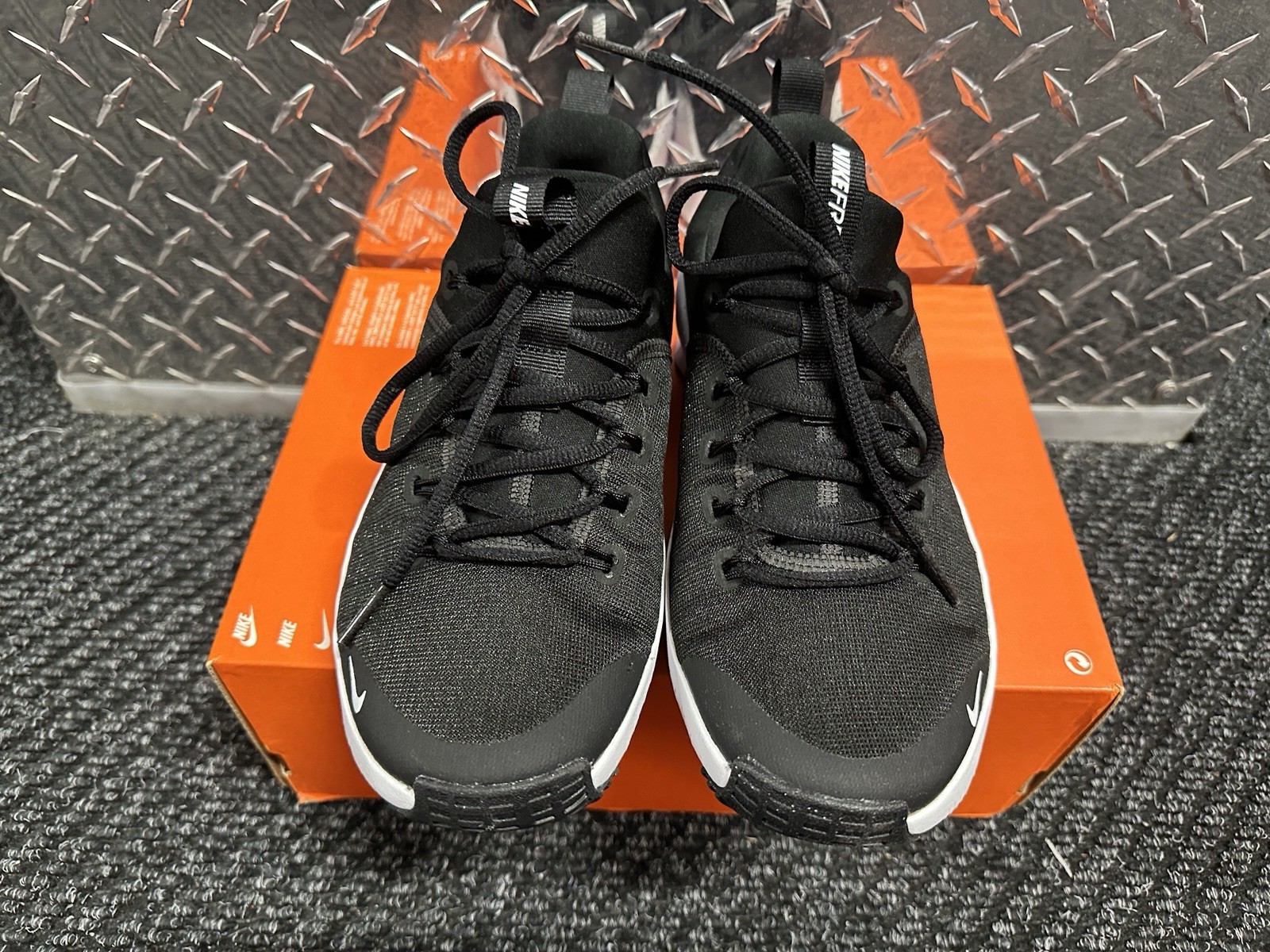 Size 9 – Nike Wmns Free Metcon 6 ‘Black White’ FJ7126-001