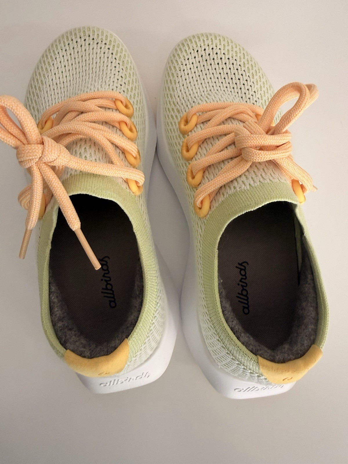 Allbirds Tree Dasher 2 Womens Size 7 White Red Athletic Running Shoes Sneakers