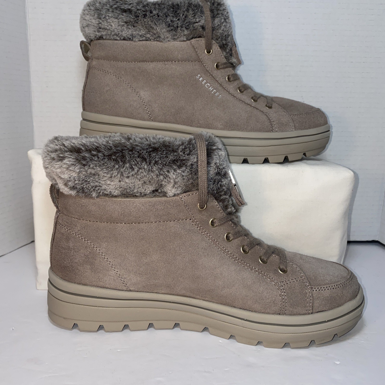 Skechers Street Cleat Everyday Chillz Suede Ankle Boot Style Taupe Women 8.5