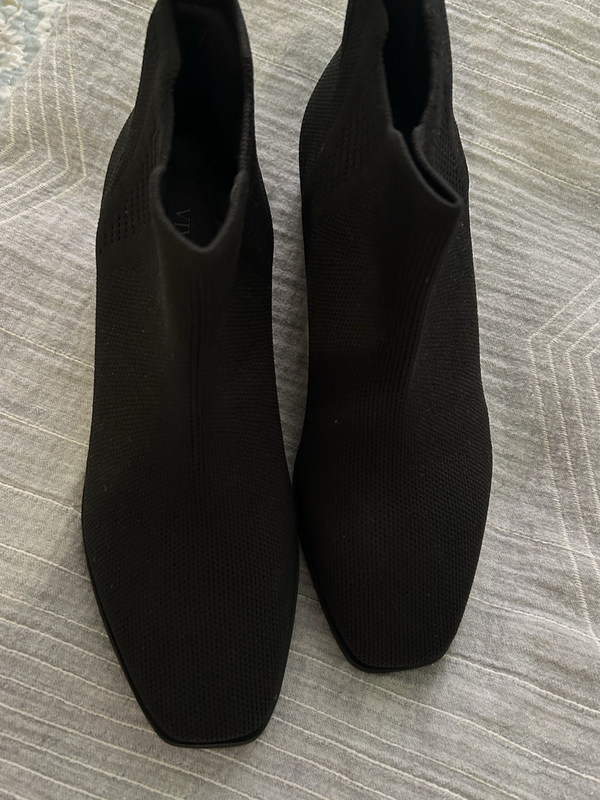 Vivaia Ryan Pro SlipOn Water RPT Elegant Casual Chelsea Comfort Boot Black 6