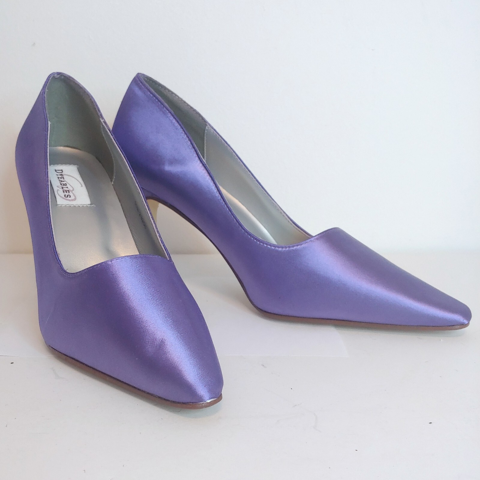 Dyeables Debutante Purple Satin Pumps High Heels. Size 10B