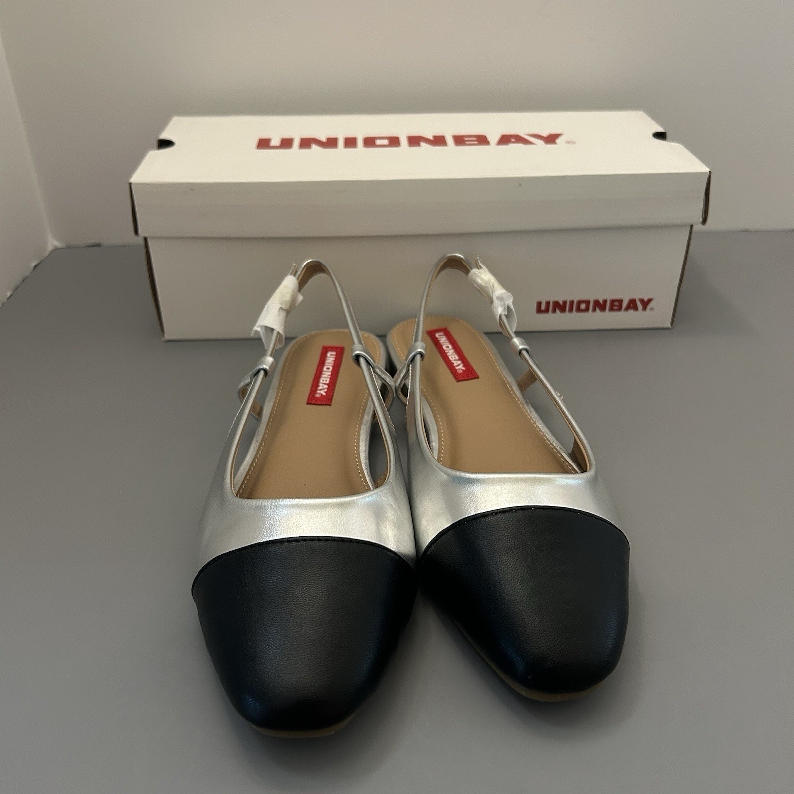 UNIONBAY Women’s Cassidy Ballet Flat Sandal Silver/Black New w/ Box 7M