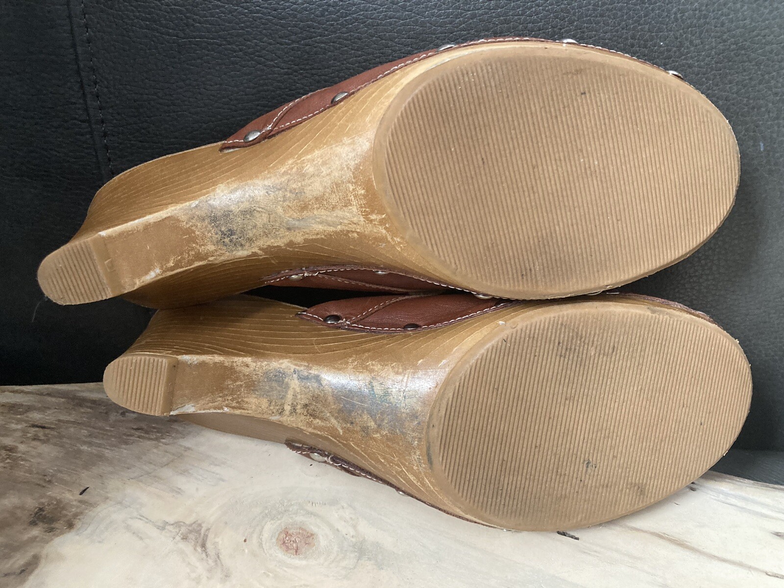 Vtg ISAAC MIZRAHI X TARGET Clogs Sz 7.5 Brown Leather 2.5” Heel Studs Bow LORI
