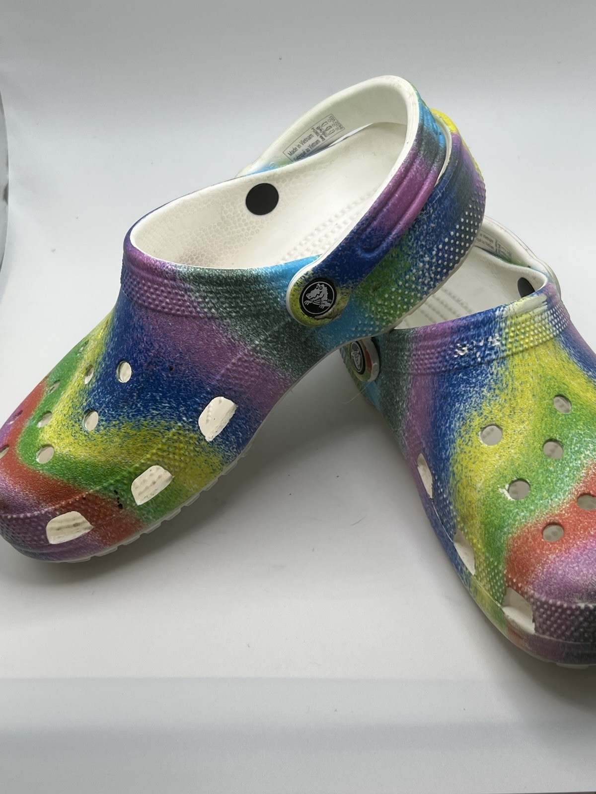 Crocs Tie Dye Clogs Women’s Size 8 Mens Size 6 SEE DESCRIPTION