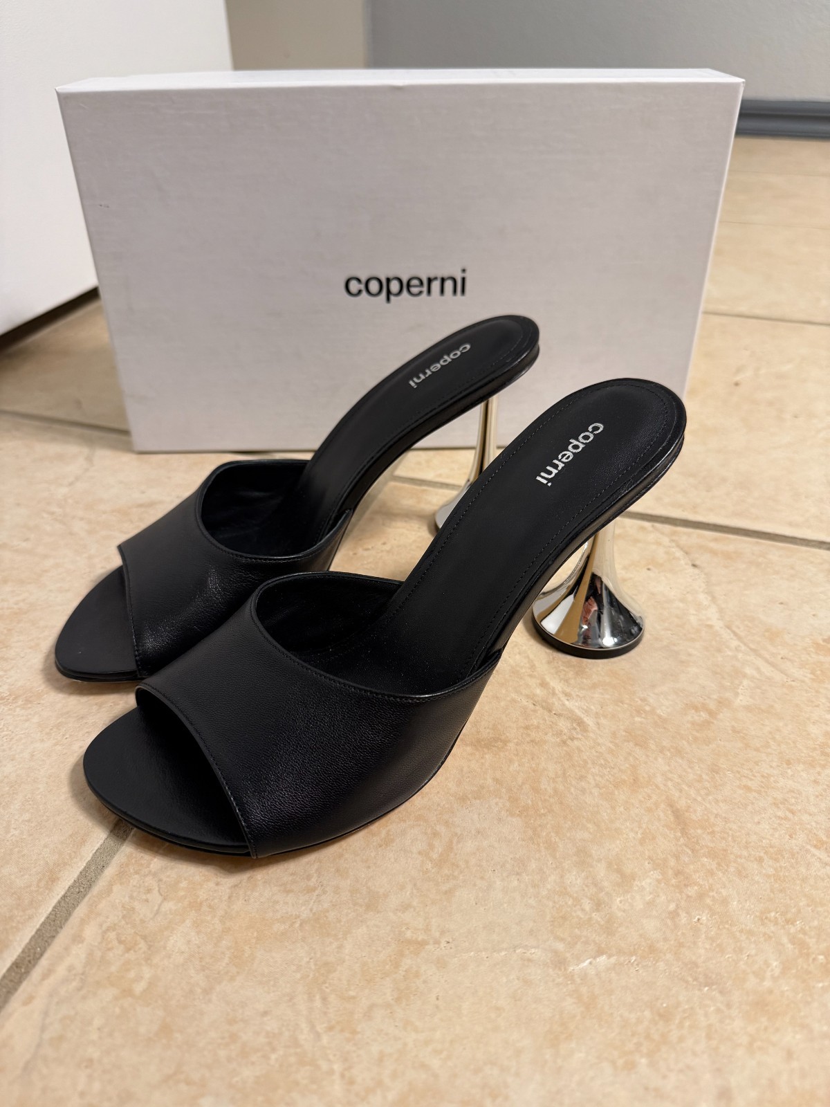 Coperni Women’s 40 Orchestra Black Leathers Mules Heels – New