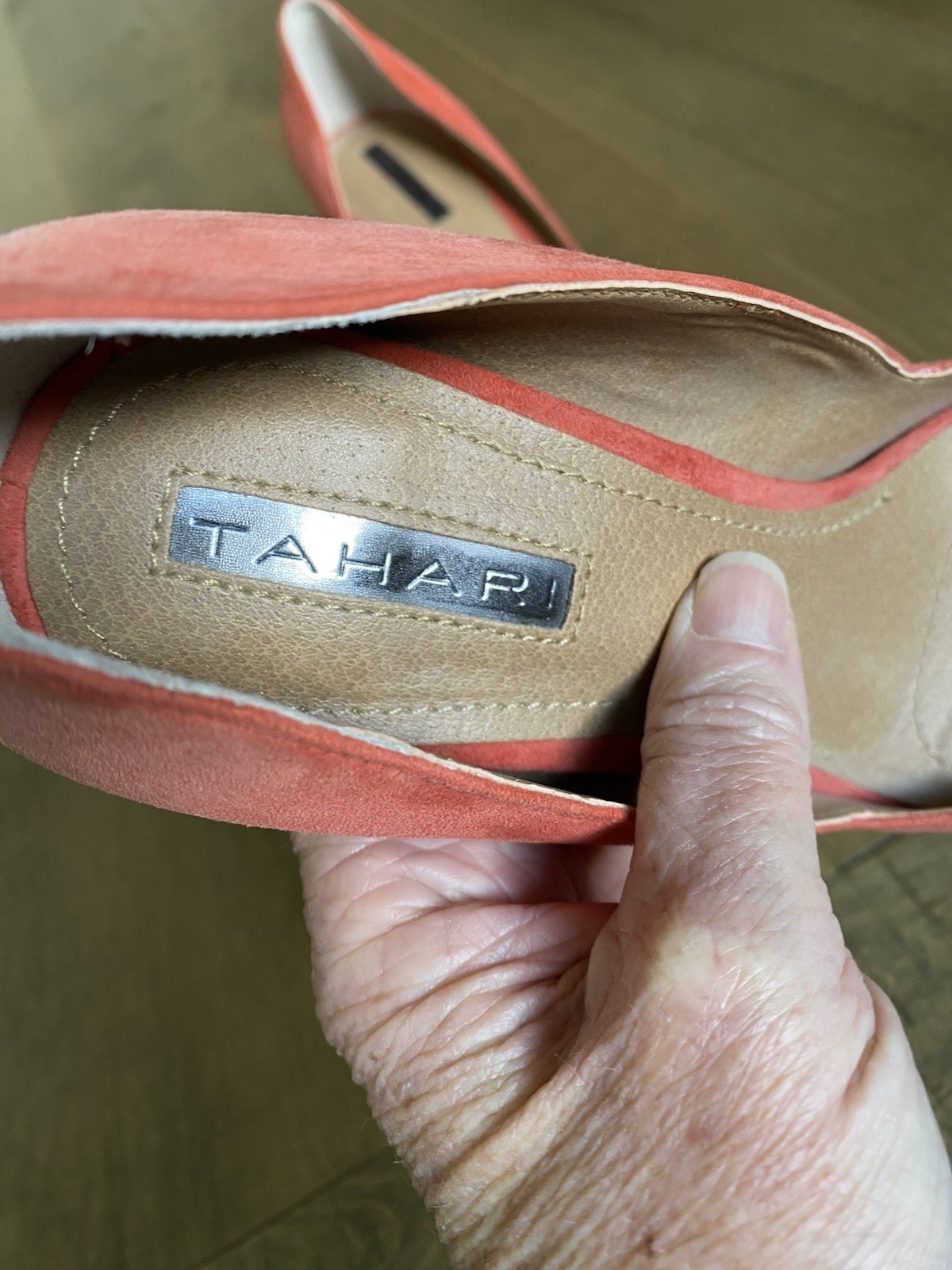 Tahari Phillipa Suede Salmon/ Dark Pink Stilettos 3”High Heels 7M NEW w/o Box