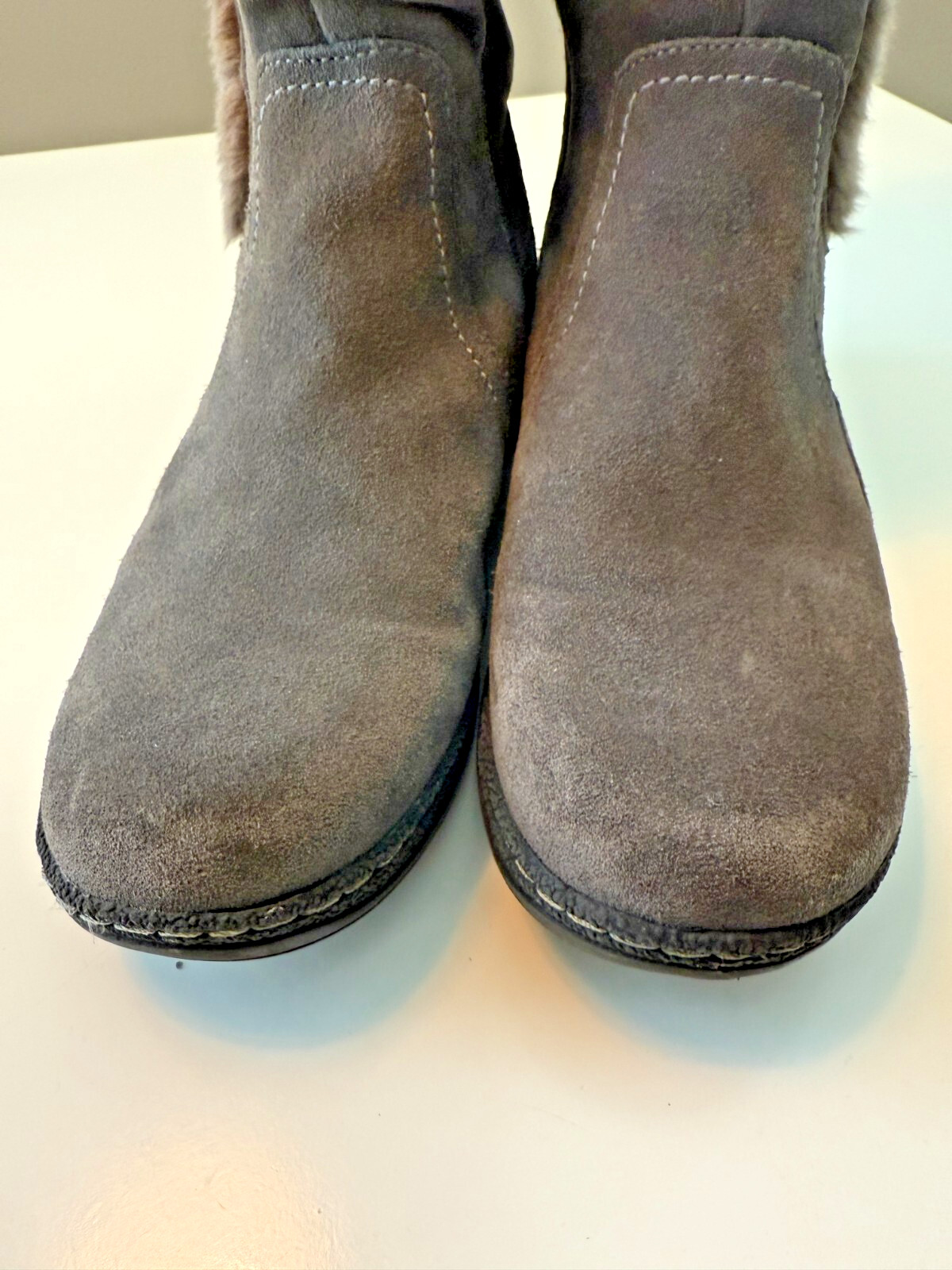 Naturalizer Women’s Brownish Gray Suede Faux Fur Lined Winter Boot Size 9