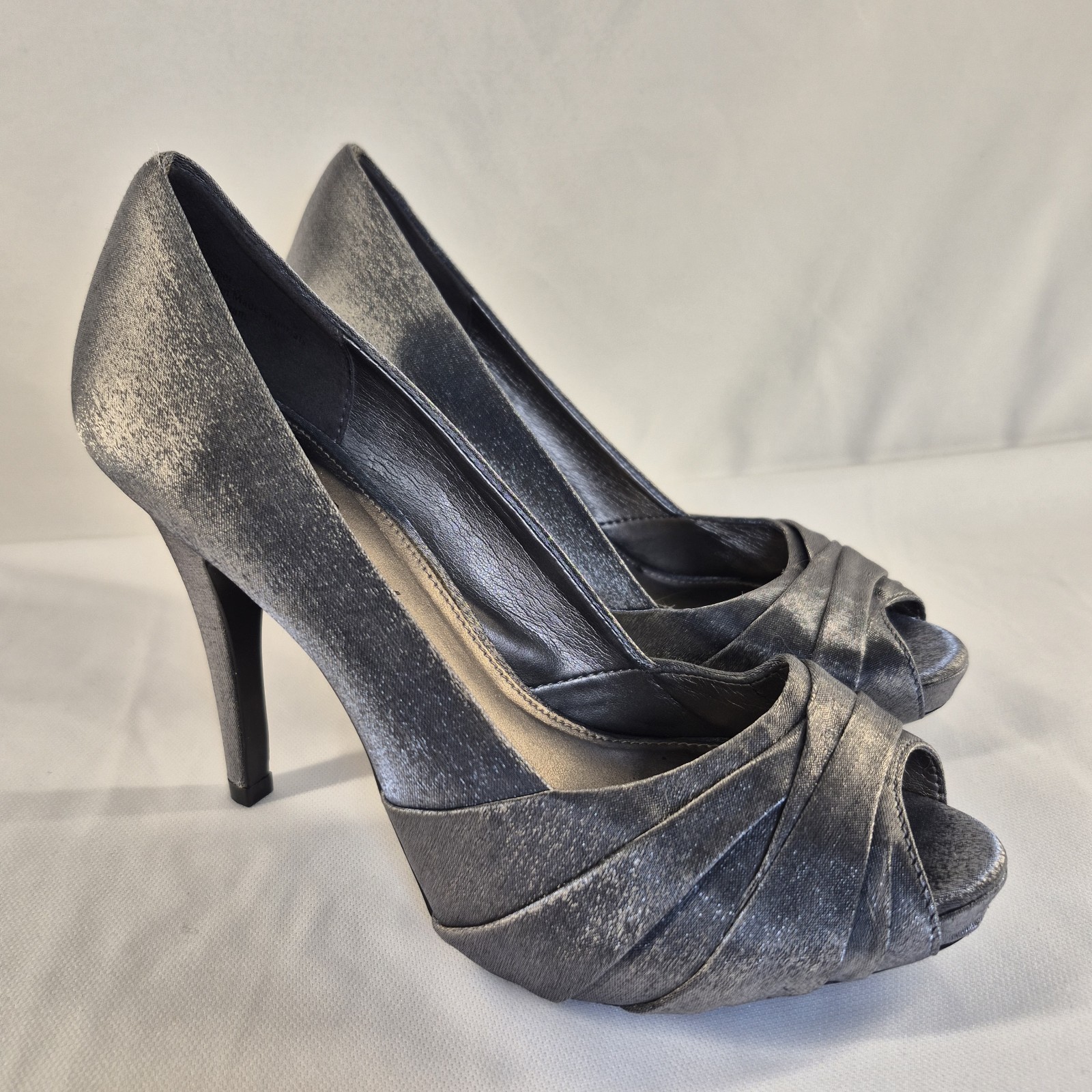 Lulu Townsend Womens 6.5M Dark Metallic Gray Satin Daniell Dress Heels