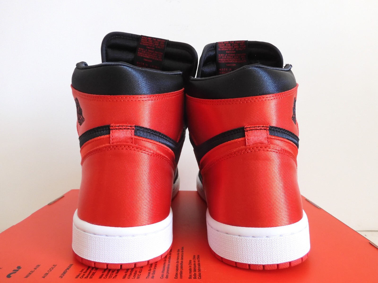 NIKE AIR JORDAN 1 RETRO HIGH OG «SATIN B» SZ 11.5 WOMENS-MENS SZ 10 [FD4810-061]