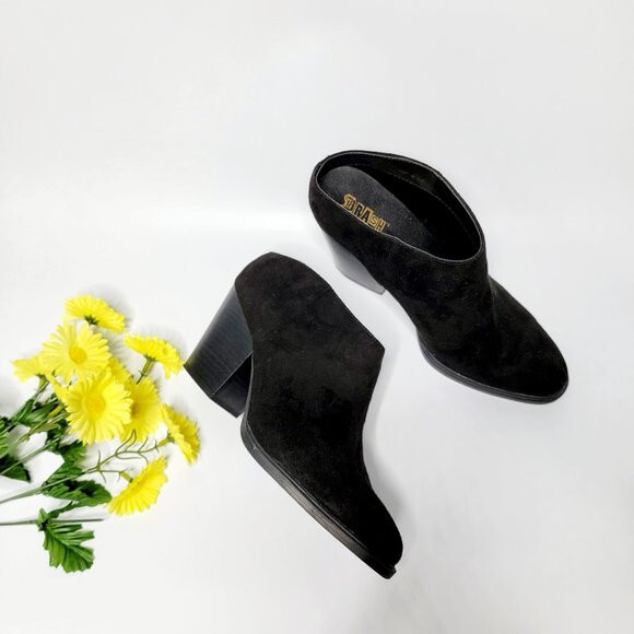 Boots Size 9 Faux Suede Booties