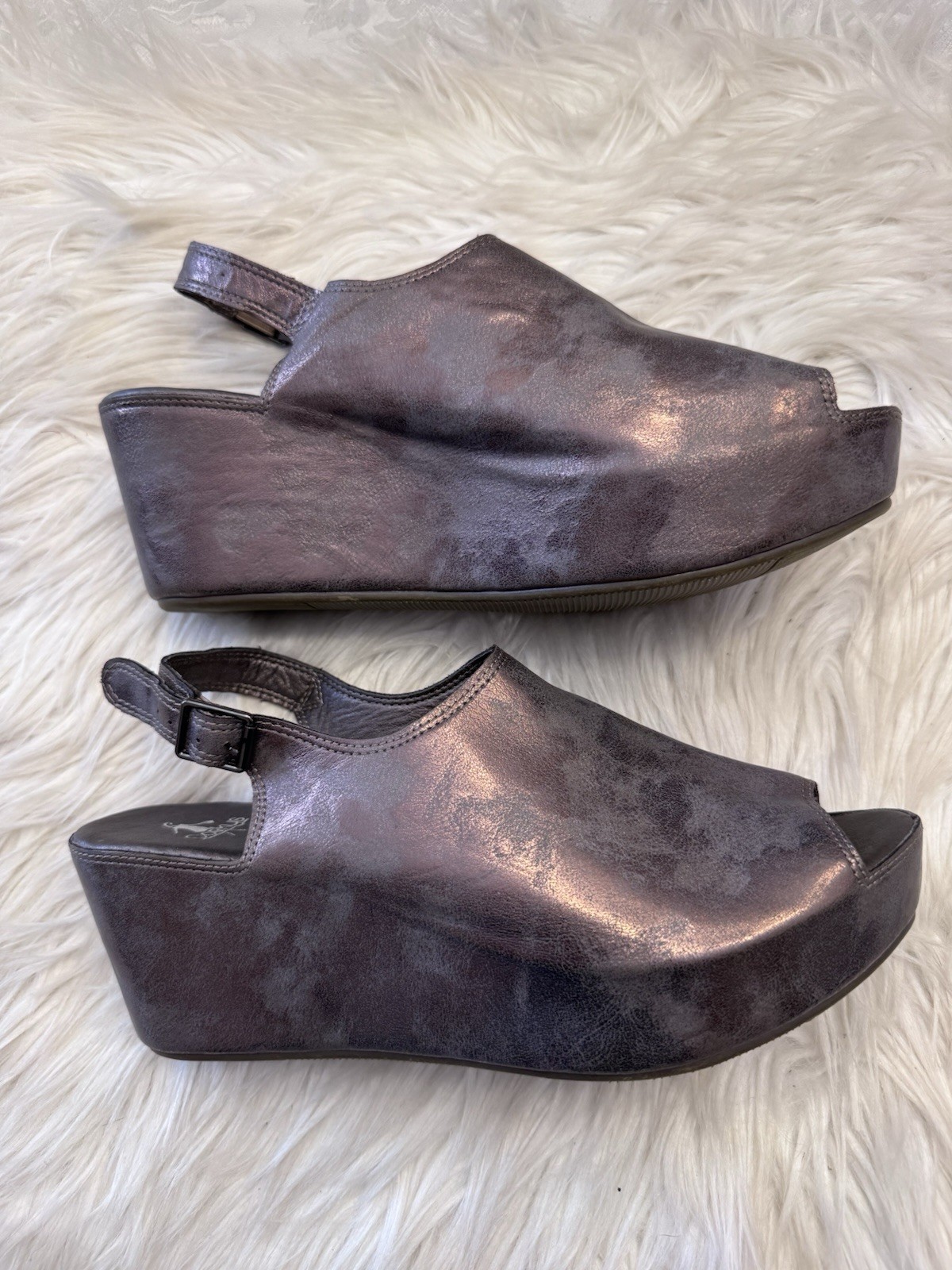 Corkys Sz 11 College Pewter Metallic Wrapped Wedge Comfort Shoe Peep Toe Sandal