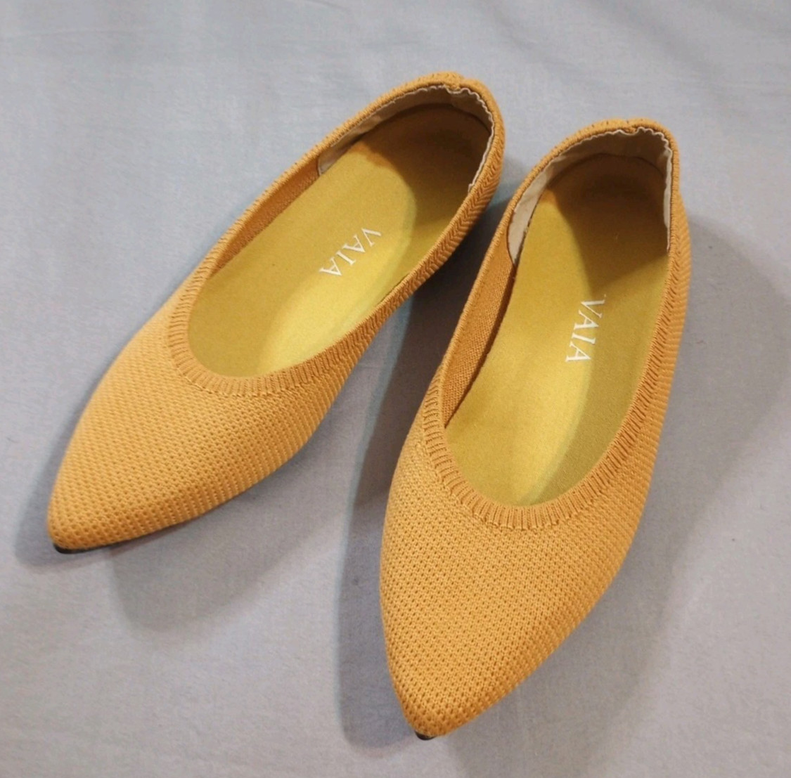Vivaia Ballet Flats Womens EU 35 US 5 Mustard Yellow Pointed Toe
