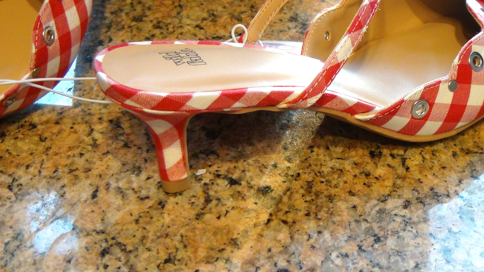 Wild Fable Women’s Lysandra Red White Gingham Eyelet Kitten Heels Sizes 6-11