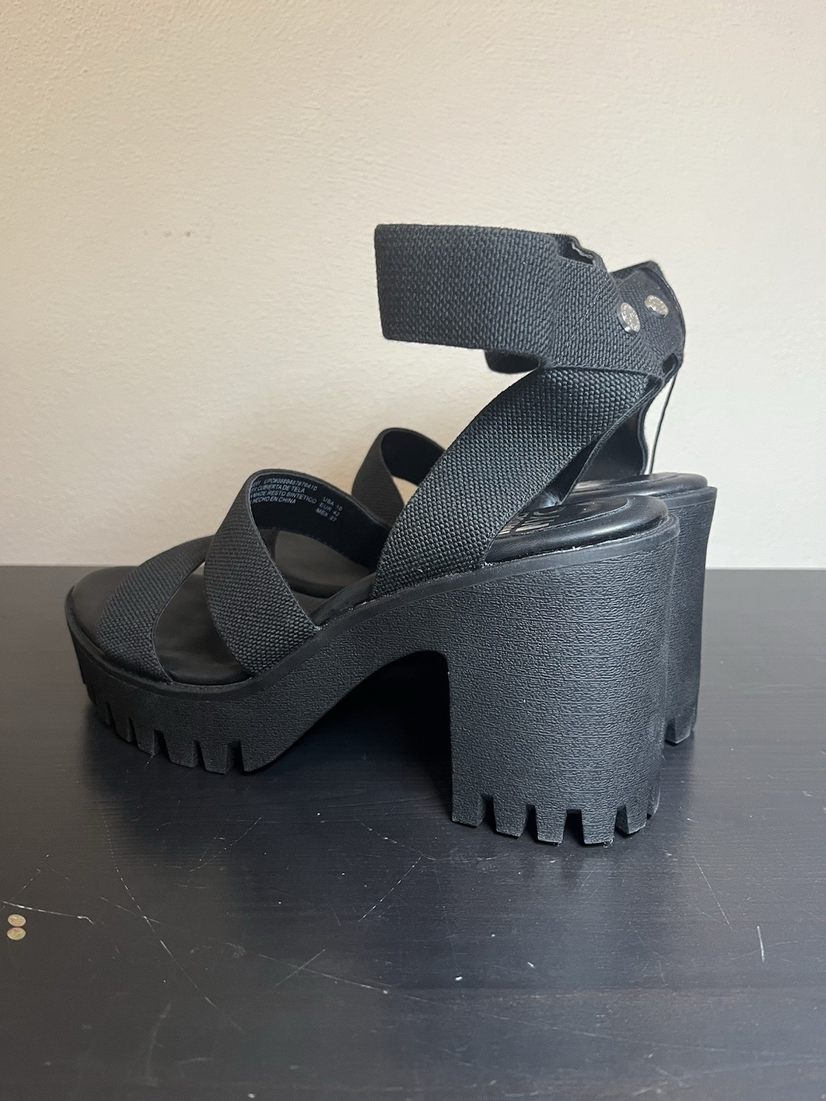 Madden NYC Lug Webbed Heel Sandal Black Women’s 10