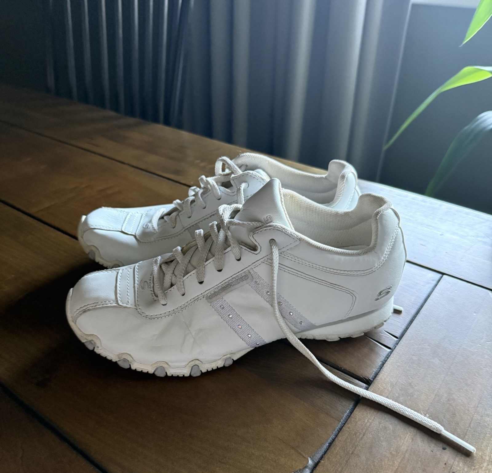 Vintage Skechers White & Silver Bling Dance Cheerleading Gymnastics Band – 7.5