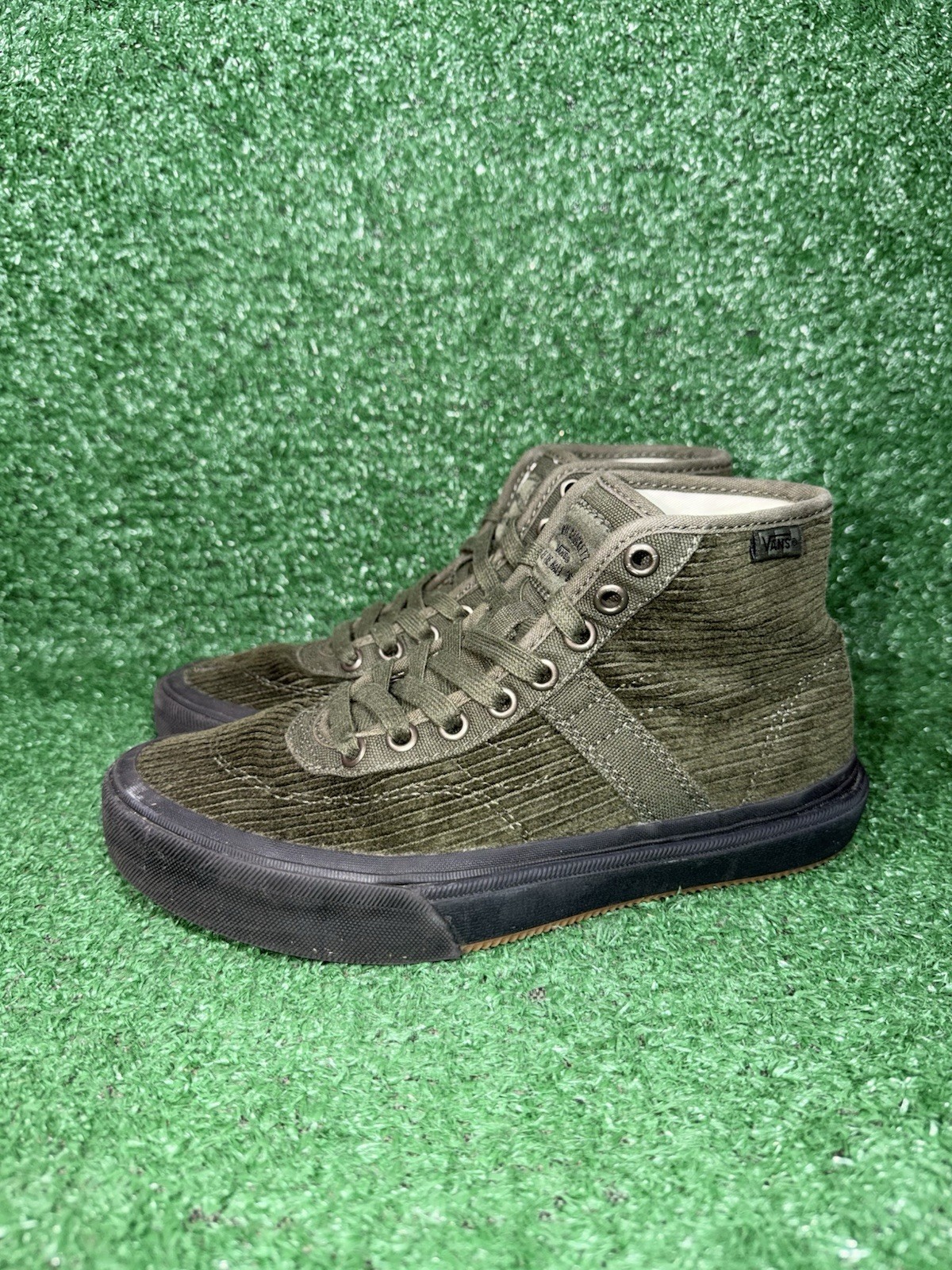 Vans Womens Size 5.5 Gilbert Crockett Green Corduroy Casual Shoes Skate Sneakers