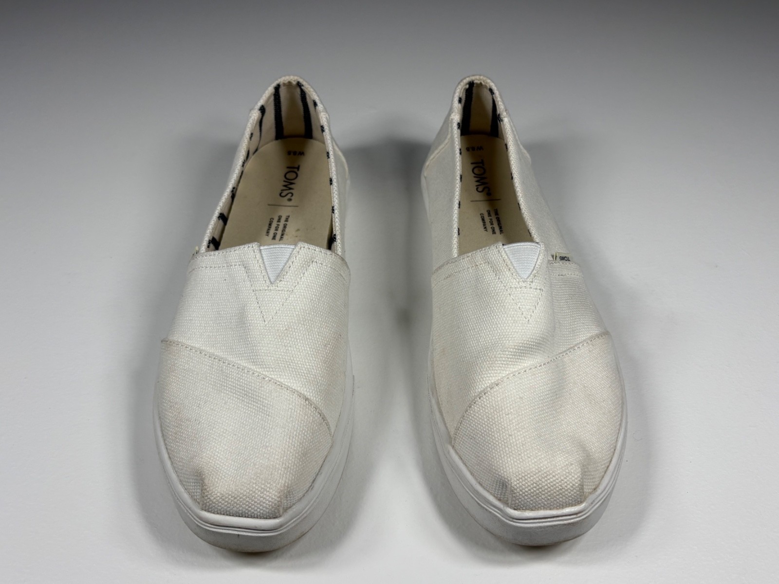 TOMS Flats Women 8.5 White Canvas Boat Shoes Casual Coastal Travel Comfort