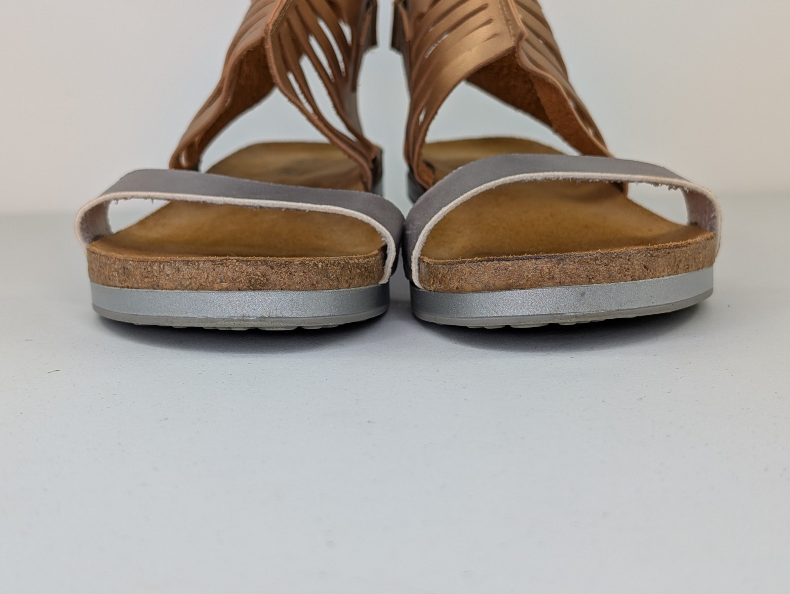 Naot Sandals Womens 39 US 8 Ankle Back Strap Hook Loop Open Toe Comfort Shoe