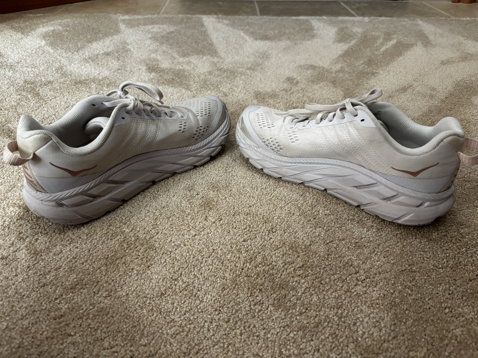 Hoka One One Women’s Clifton 6 White Running Shoes Size 8