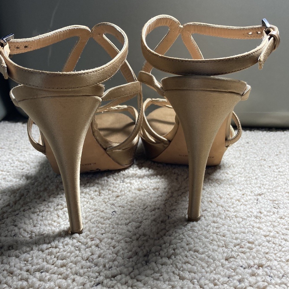 Alberta Ferretti Size 10.5 Italian Made Strappy Spring Sandals Gold Leather 41
