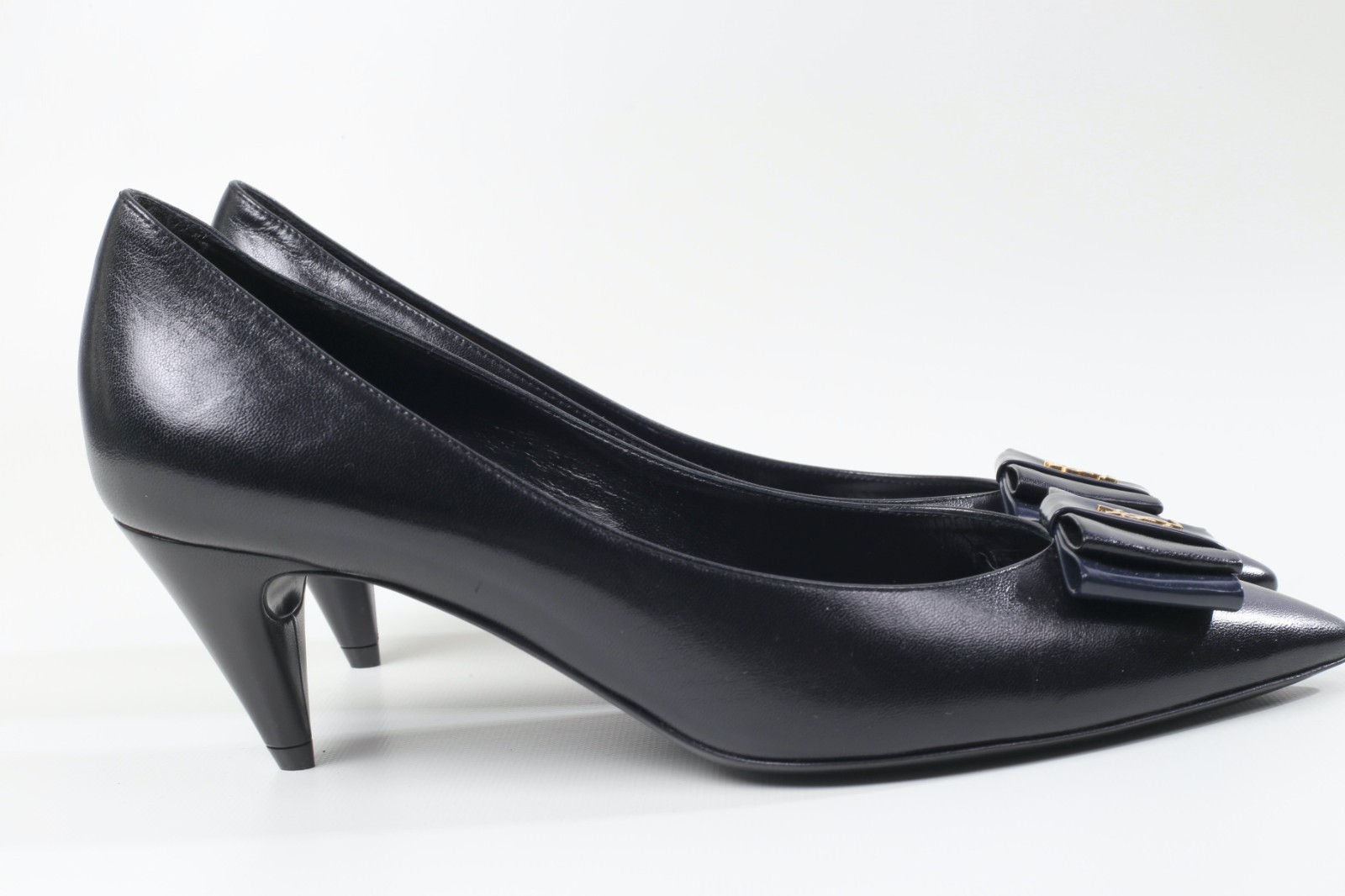Saint Laurent Anais Logo Black Leather Bow Pumps Heels Designer EU Size 38 YSL