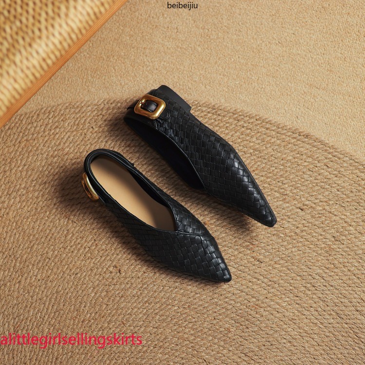 Women’s Flats Slip on Loafers Leopard Weave Alligator Pattern Pointy Toe Shoes
