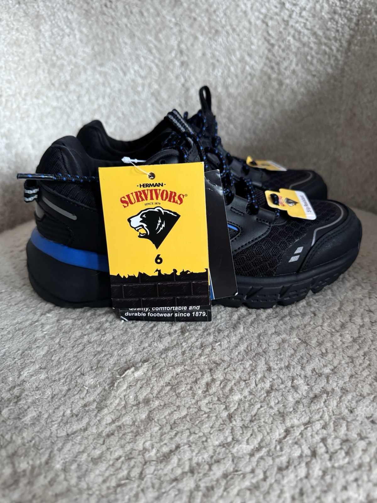 Herman Survivors Women’s Cary Soft Toe Slip Resistant Work Shoes Size 6 New