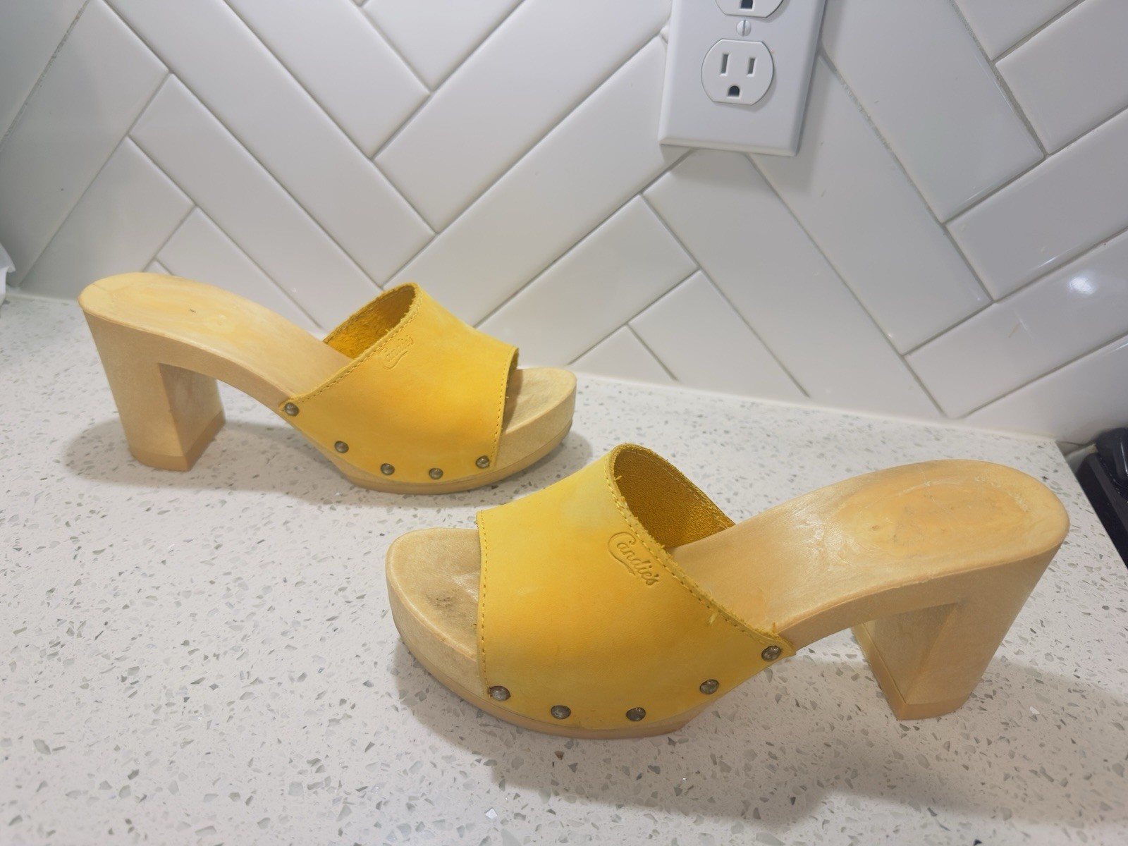 Vintage 1980s Candies Original Sandals High Heels Slides Yellow Golden 8 / 39
