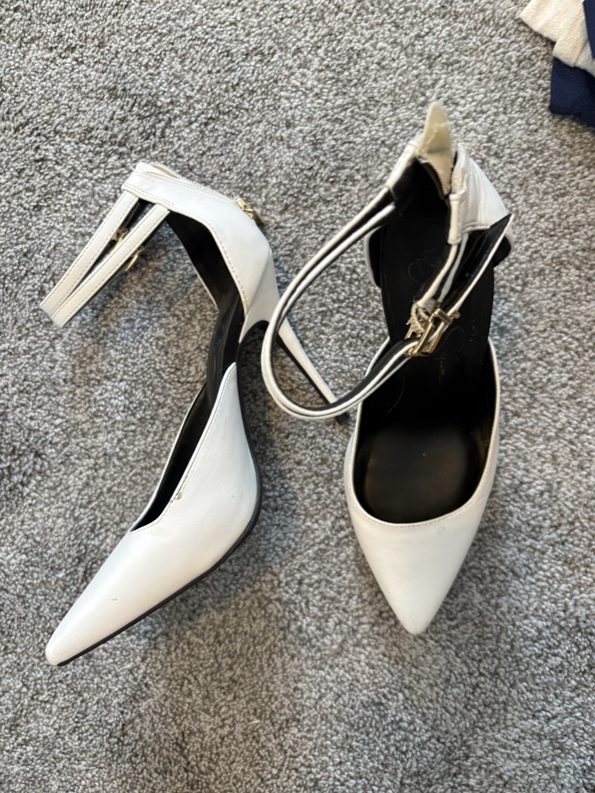 Lot of (3) Pairs of women’s shoes (size 7)