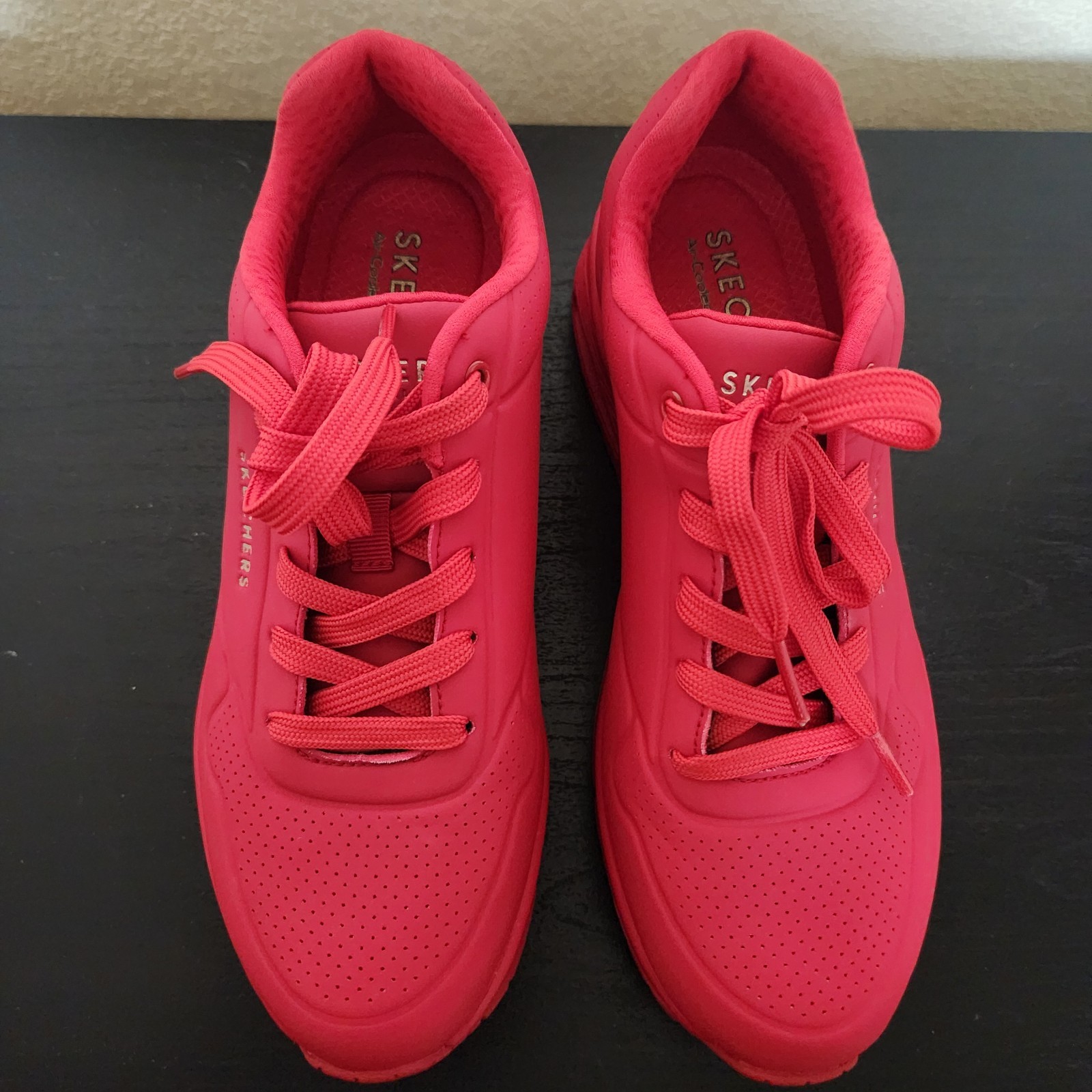 Skechers Uno Stand On Air Red Women’s Size 8.5 SN 73690