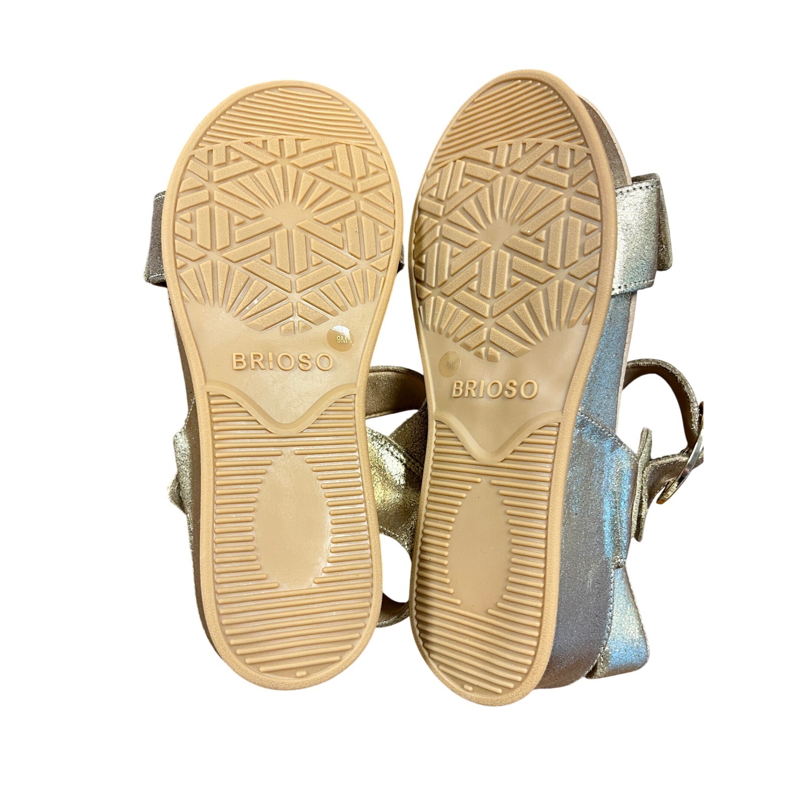 BRIOSO Huntley 3 Metallic Low Wedge Sandals 9 New Gold Travel Comfort Summer