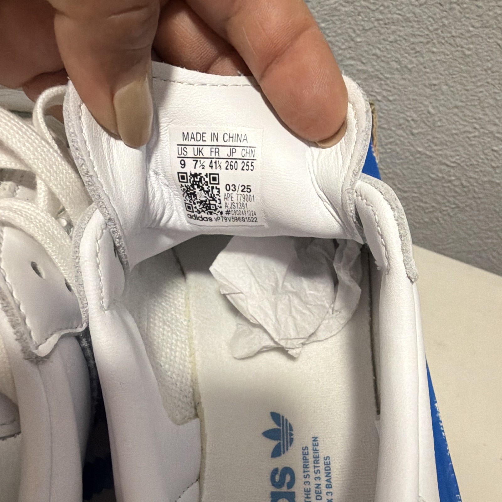 adidas Samba OG Women’s Low Top Sneakers White/Ash Blue Gum JS1391