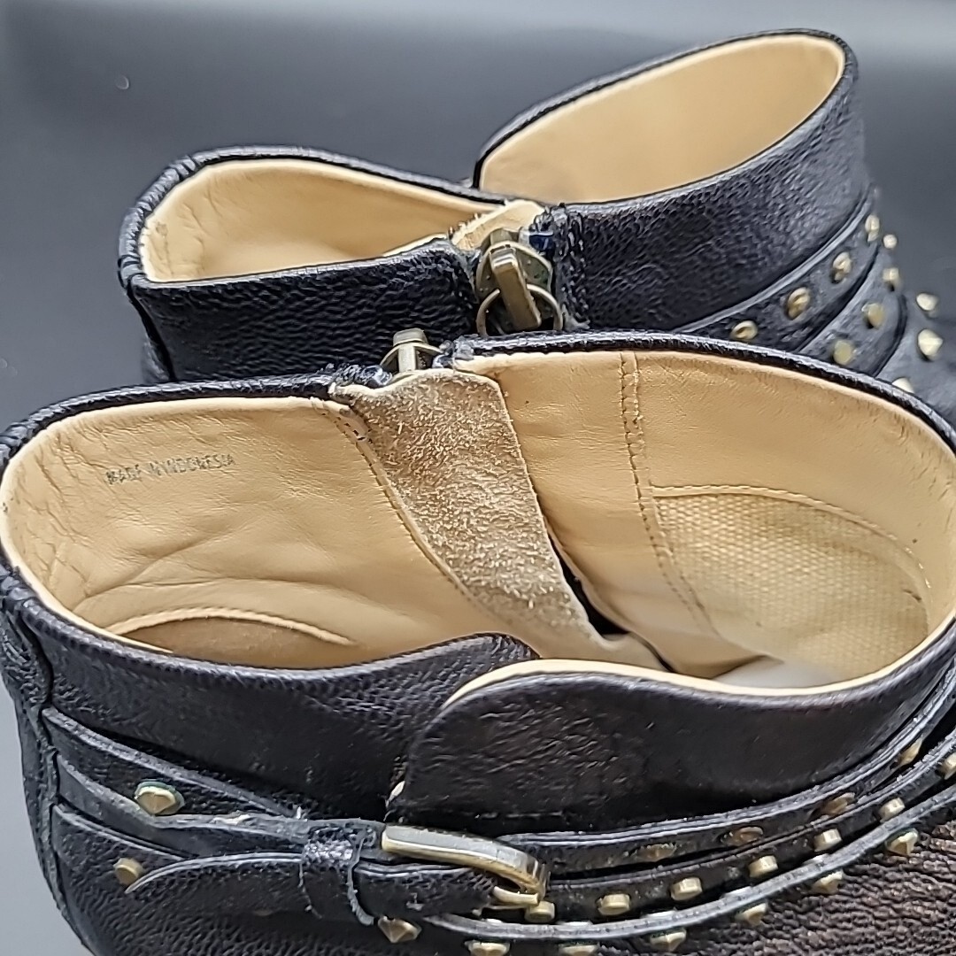 GEOX Respira Women’s 8.5 Black Leather Ankle Boots Studded Zipper