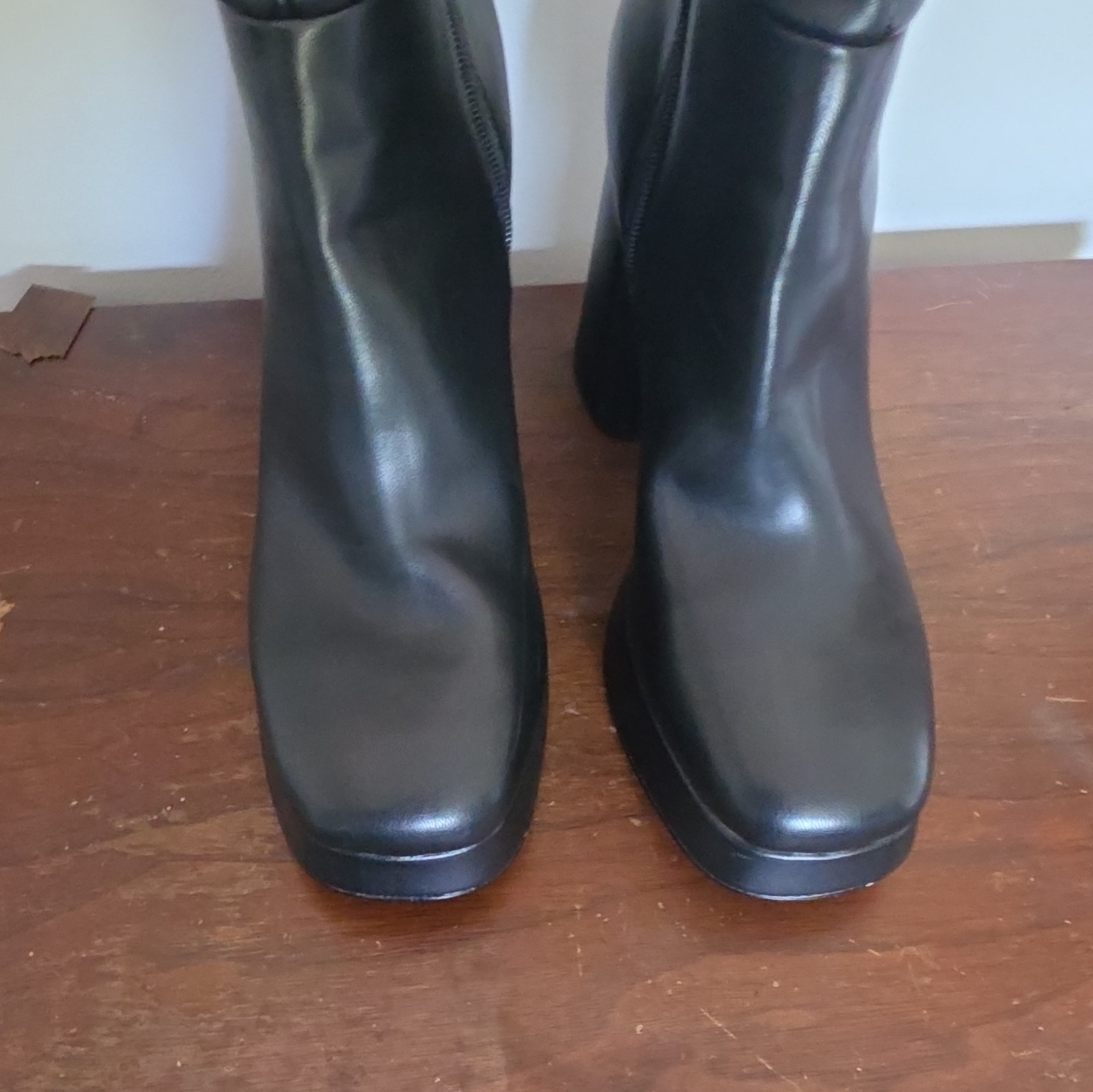 Nine West Black Knee High Riding Boots Zip Square Toe Regular Calf US 9 M