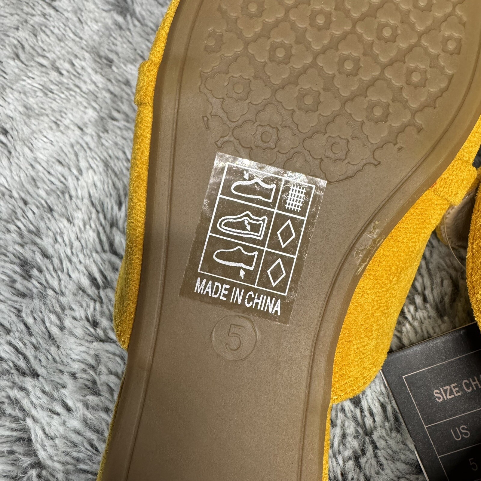 MUSSHOE Women’s Slip On Pointed Toe Comfort Flats Mules Backless Size 5 Yellow