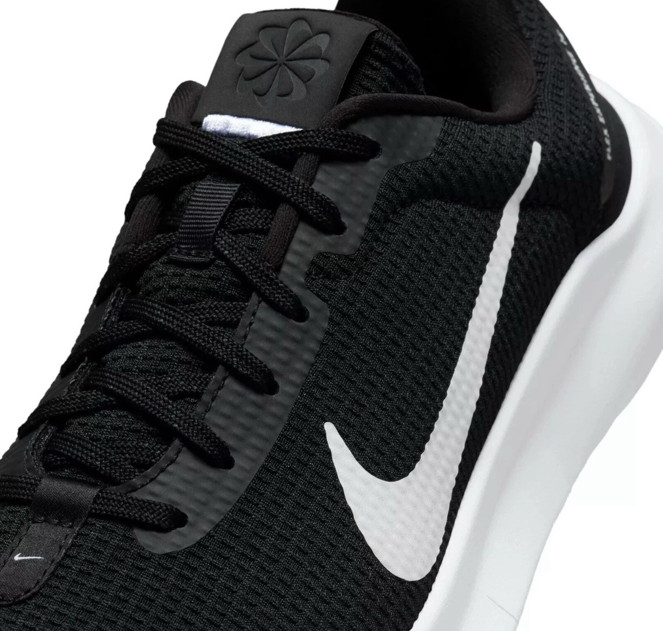 Womens Size 6 Nike FLEX EXPERIENCE RUN BLACK WHITE DV0746-004