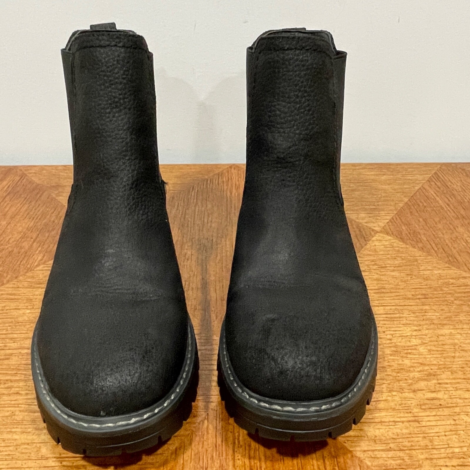 Cliffs by White Mountain Mastery Chelsea Boot Womens 9M Black Suede Textile Shoe