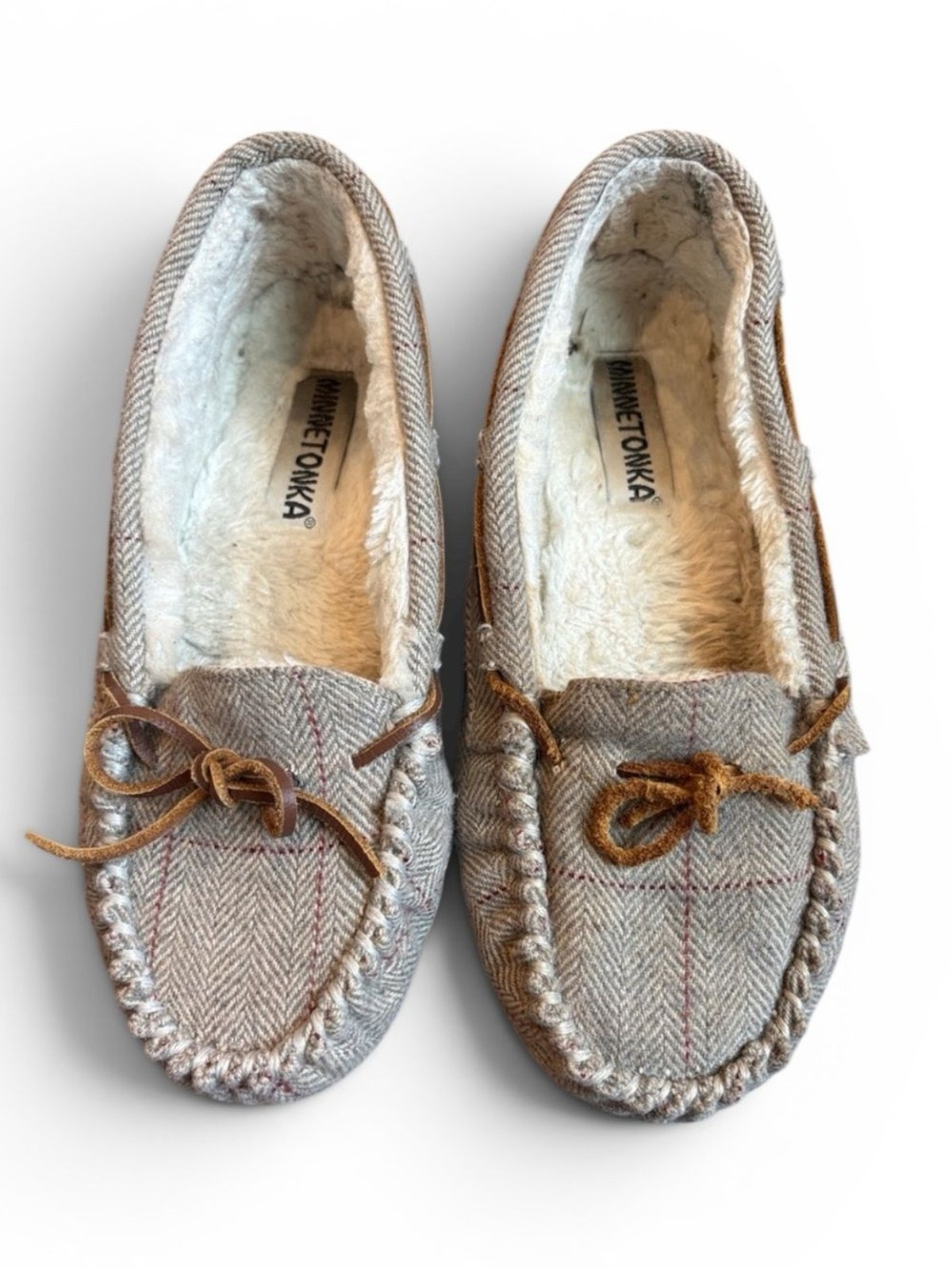 Minnetonka Britt Trapper Slipper Women’s 8 Gray Faux Fur Lined Non Slip