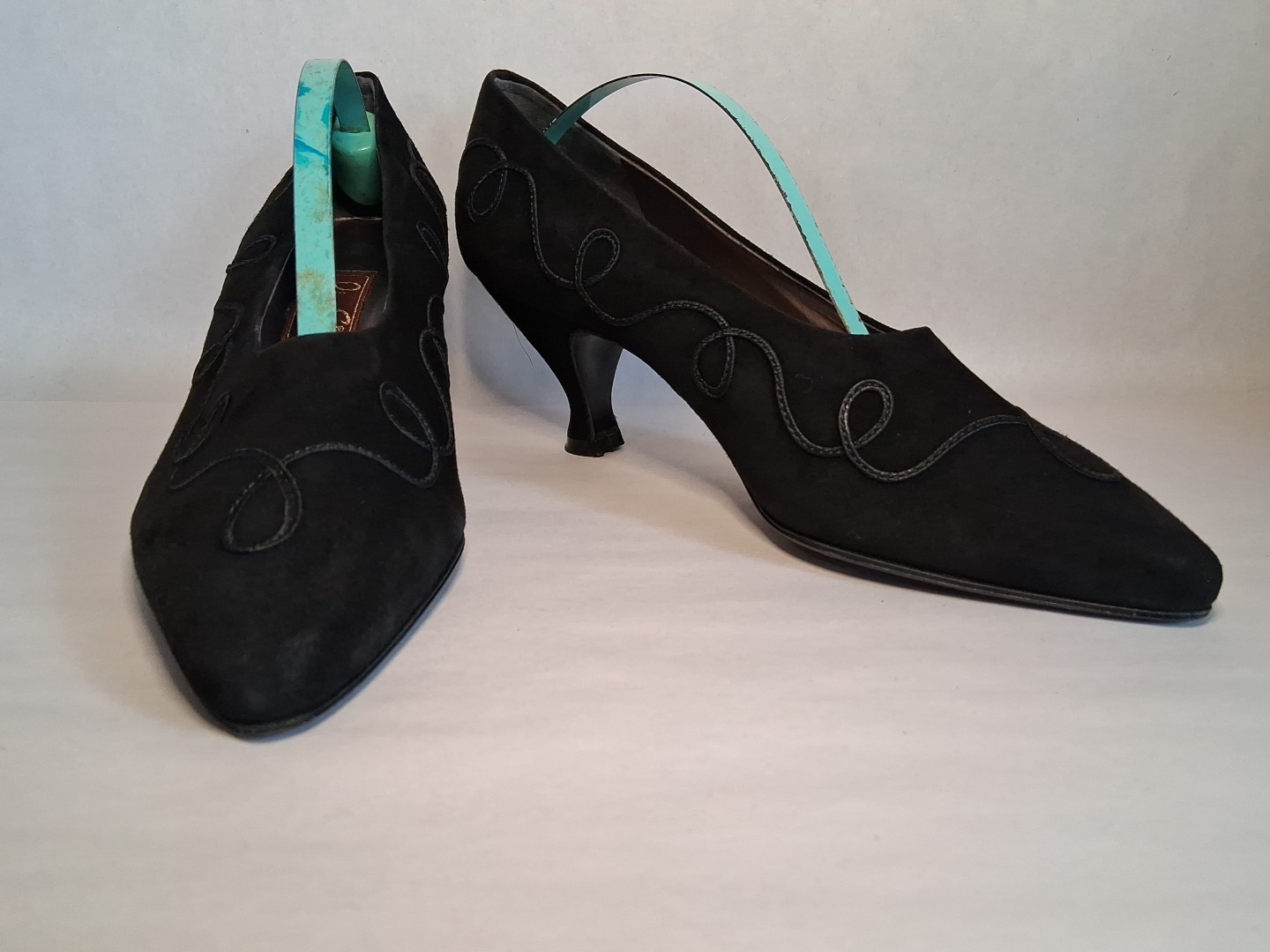 Peter Fox Size 7.5 B Black Suede Flare Heel Pumps Ribbon Ropeing