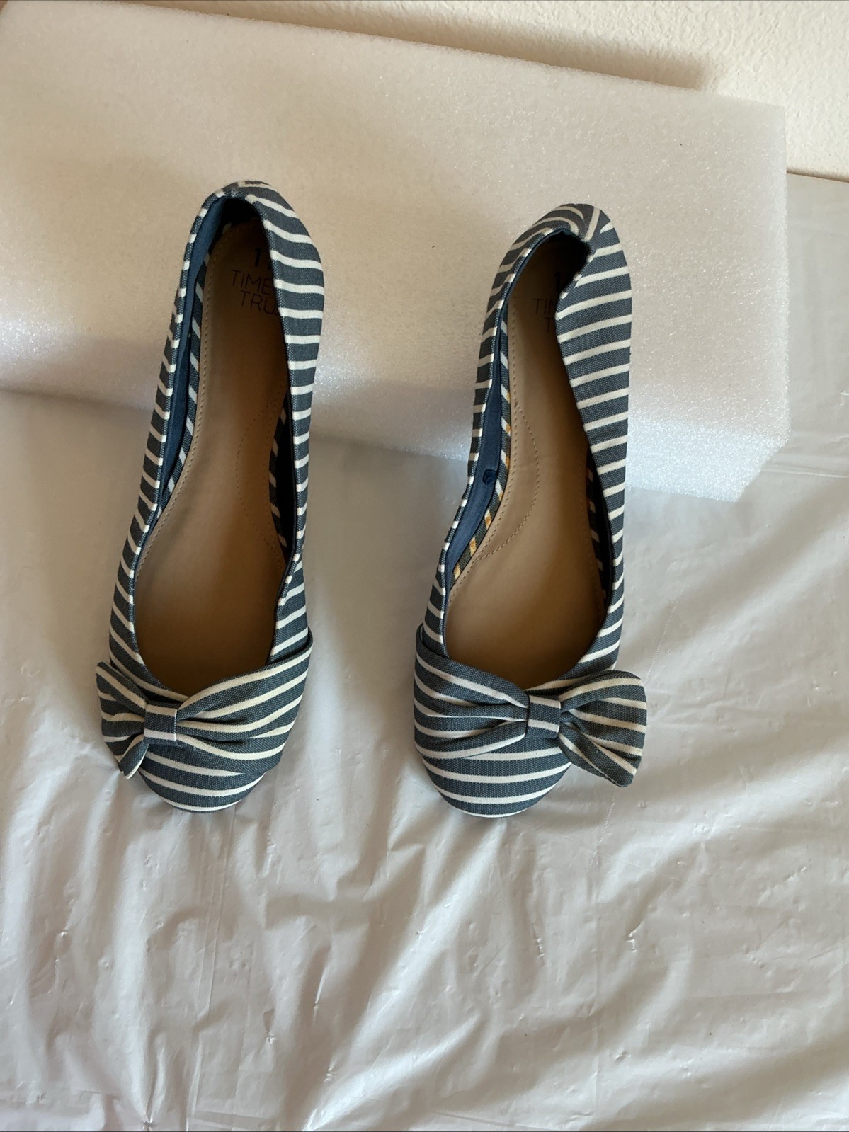 Time and Tru Womens Blue and White Striped Bow Ballet Flats Size 11