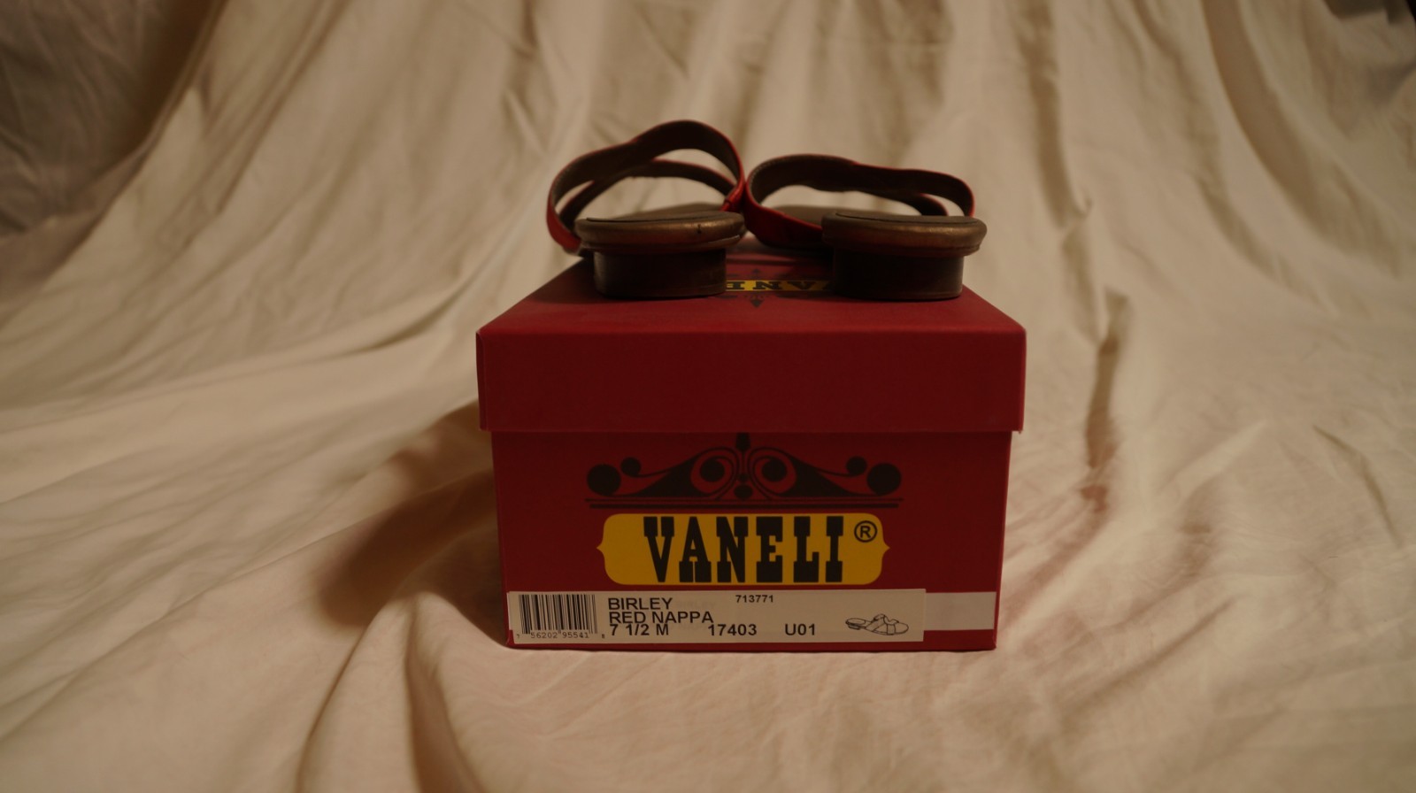 Vaneli Birley Red Nappa Slides Size 7.5M