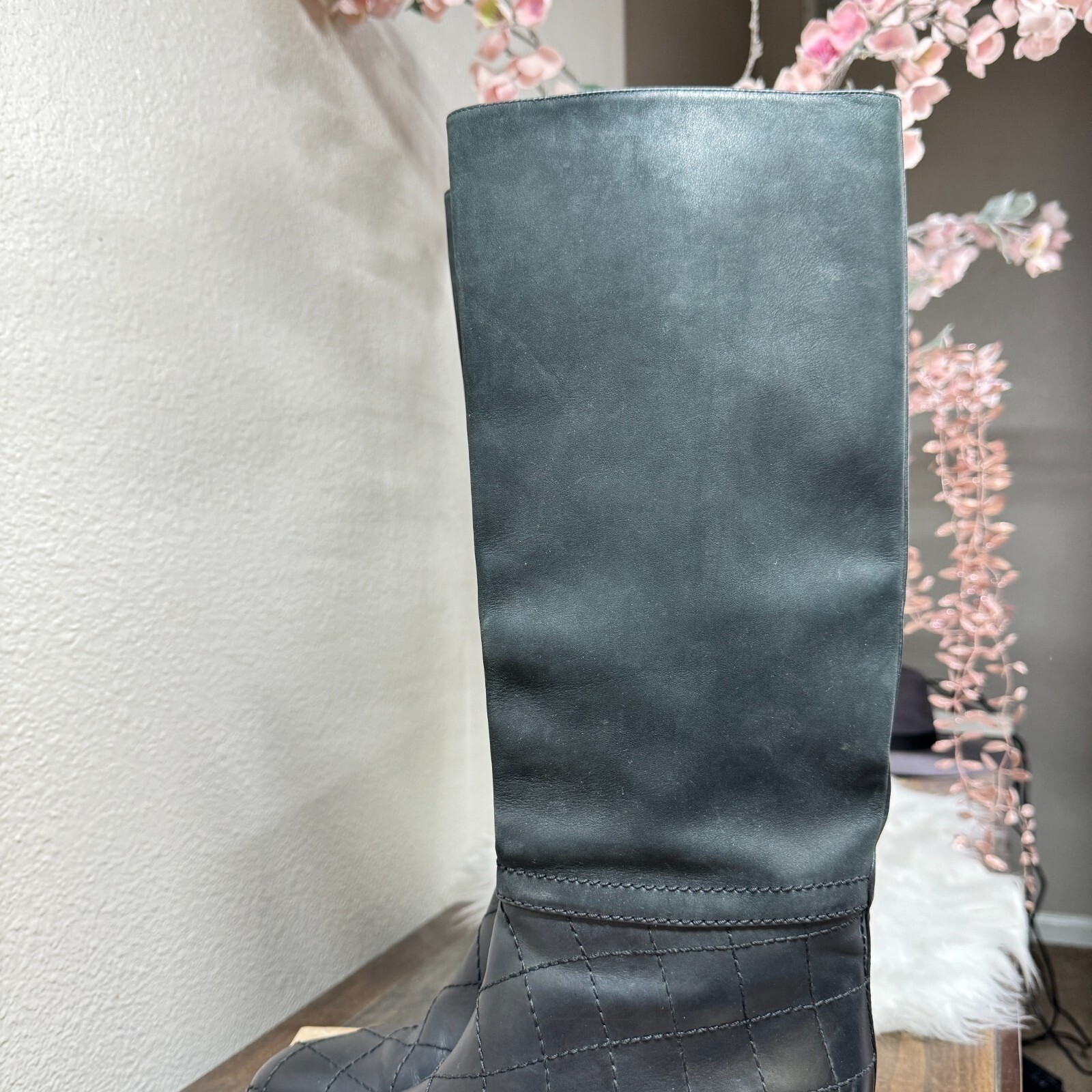 Chanel Boots Womens 8.5 Quilted Calfskin Leather Riding Knee High Quiet Luxury
