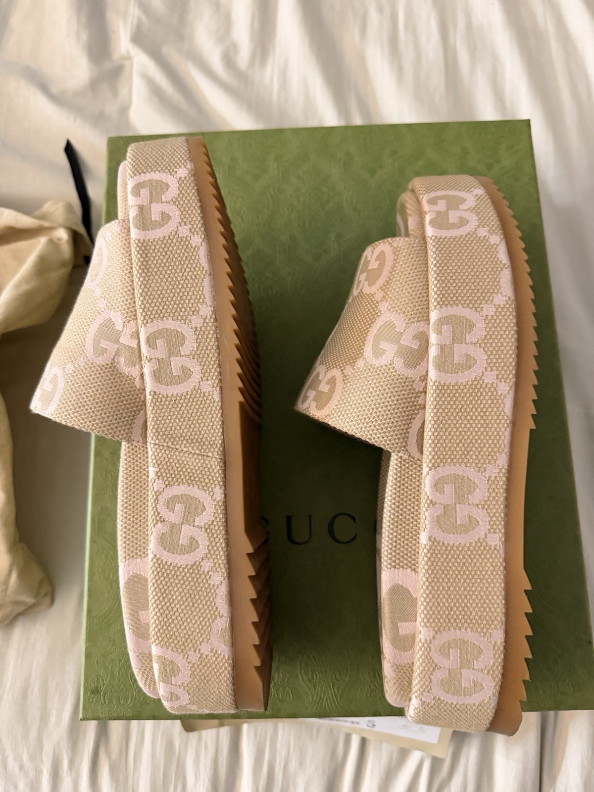 Gucci GG Logo Canvas Platform Slide Sandals Beige Pink Women’s EU 40