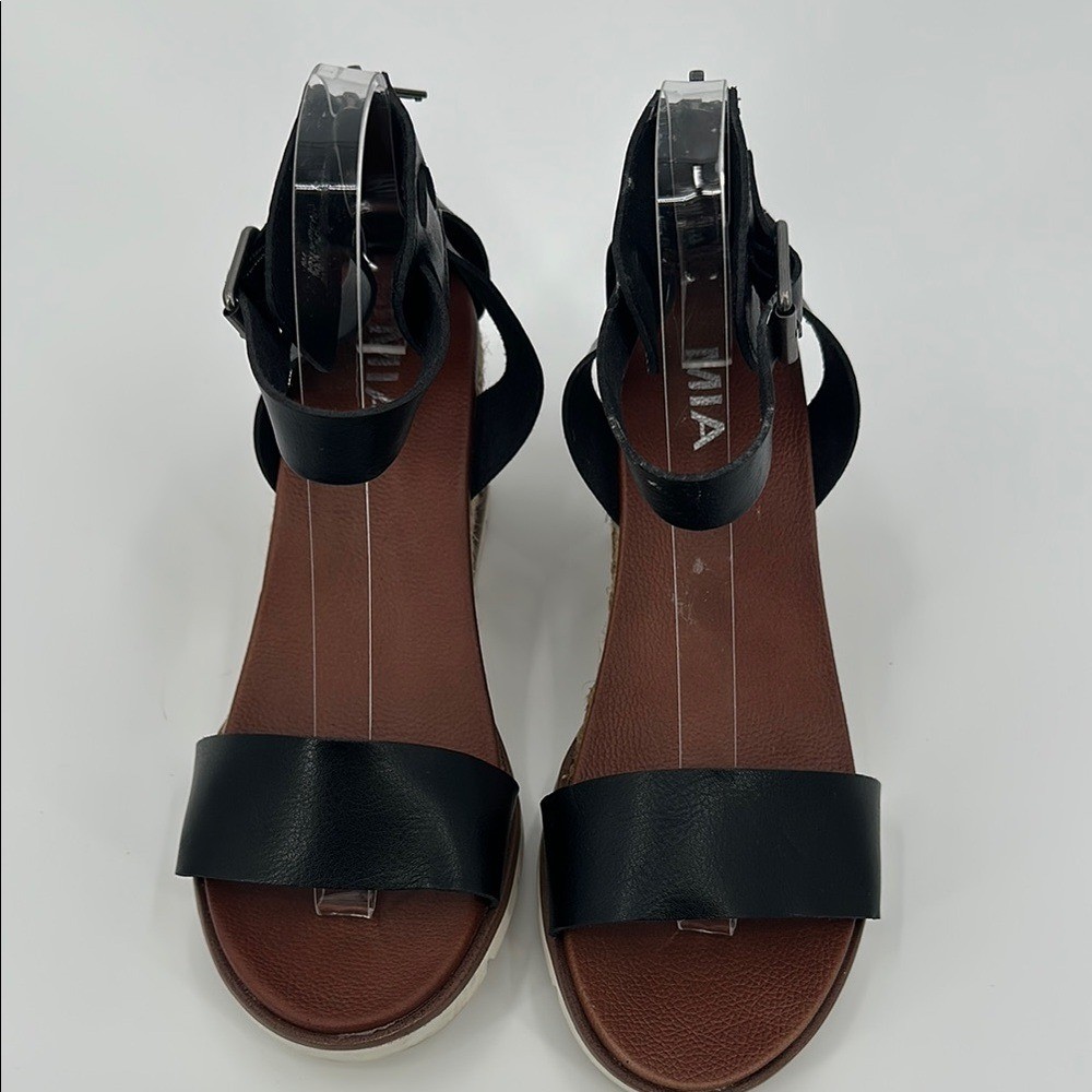 MIA Black and Brown Sandals Minimalist T-Strap Design