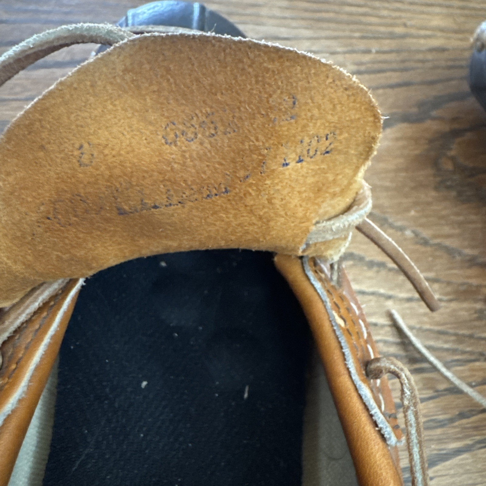 Woman’s L.L.Bean Low Top Lace Up Bean Boot Size 8 LM Maine Hiking Hunting Rubber