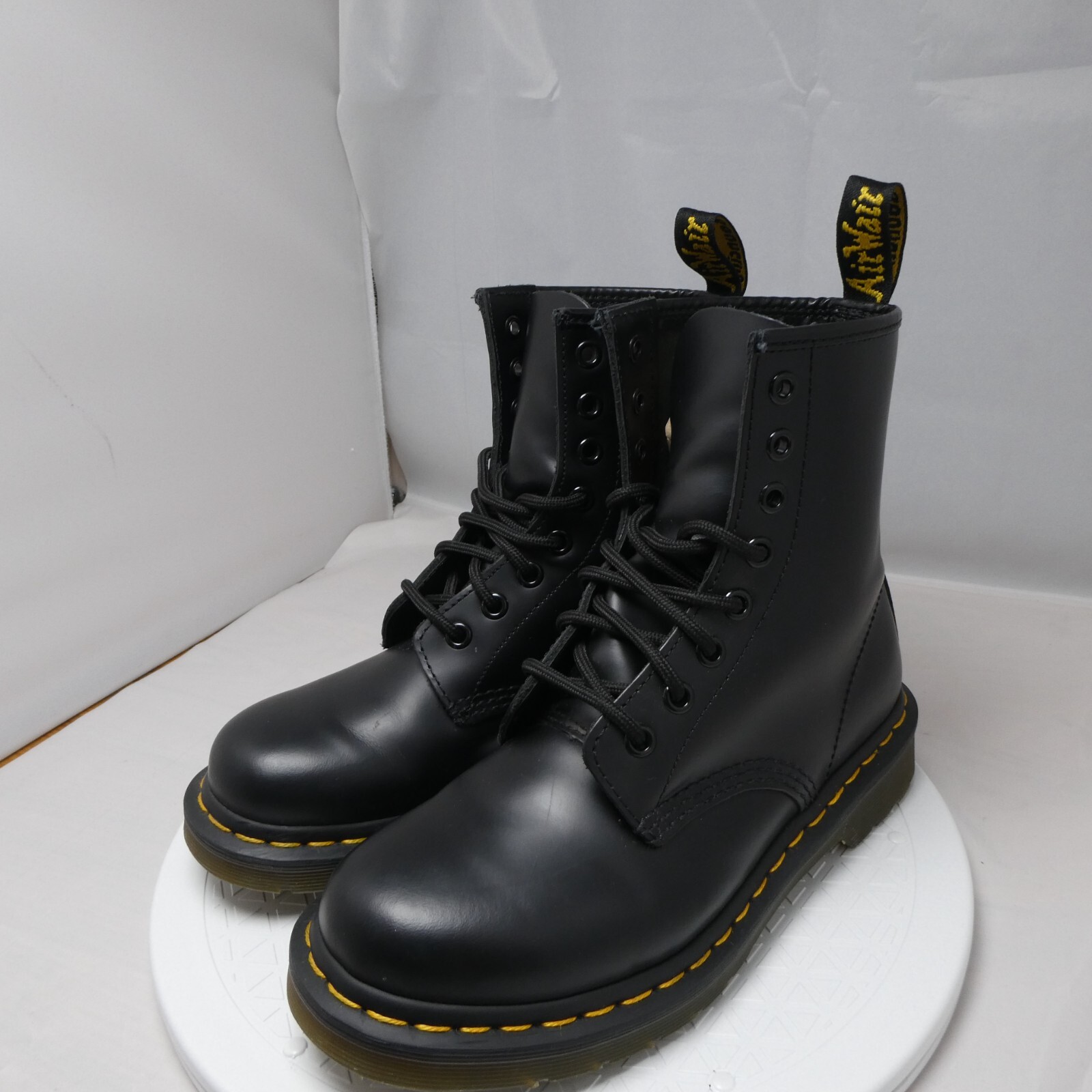 Dr. Martens 1460 Women’s Original Smooth Leather Lace Up Boots – Black, Size 6