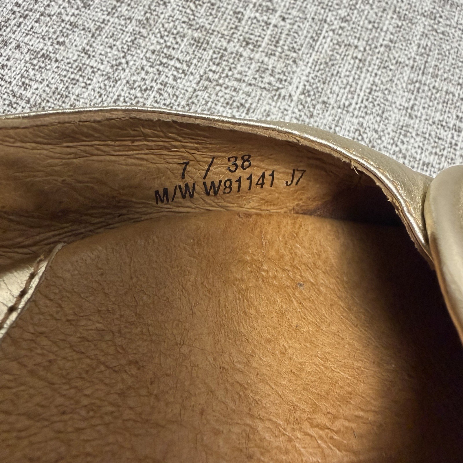 Børn Shoes Women’s Sz 7 (EU 38) Gold Leather Metallic Coquette Ballet Flats