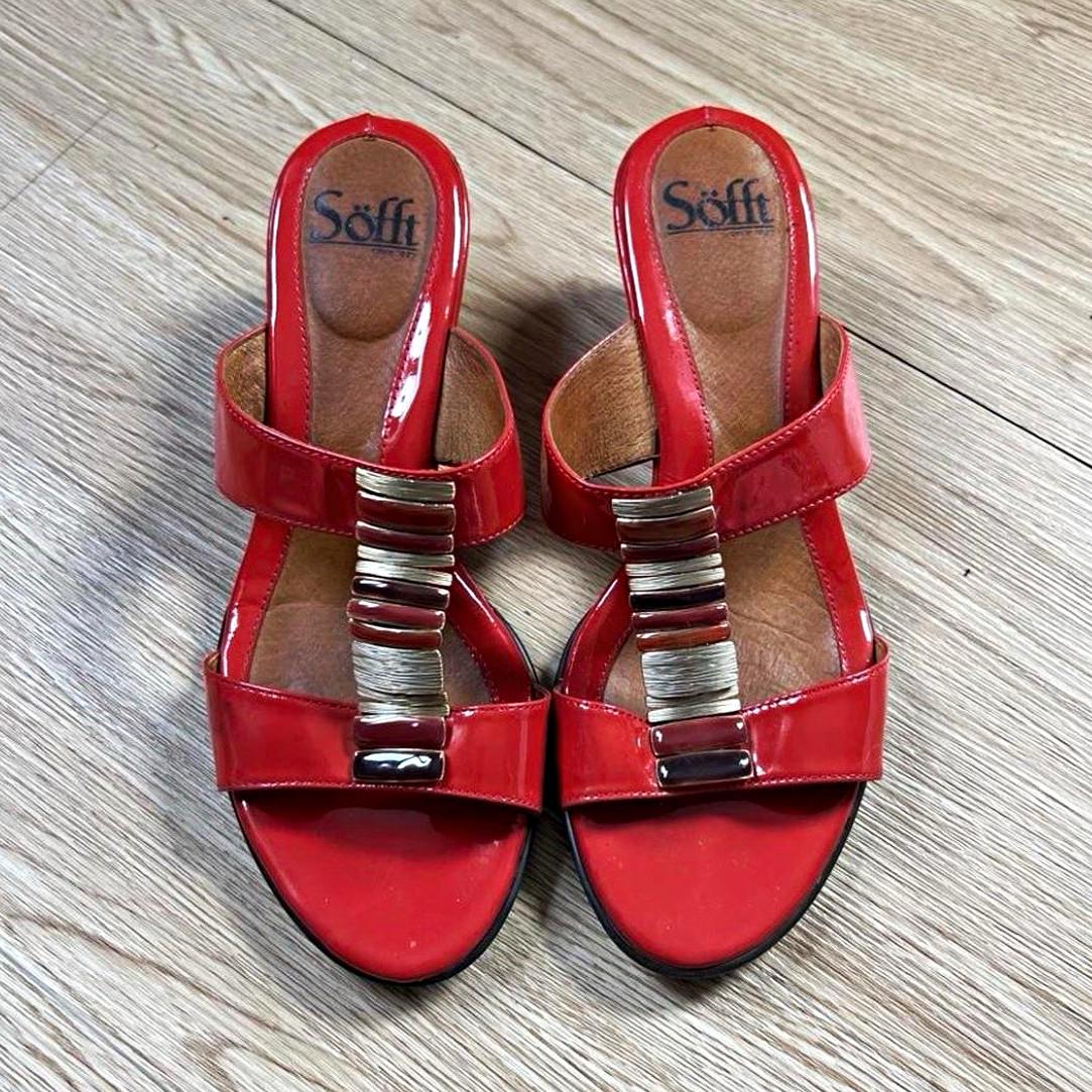Sofft Women’s Red Leather Slip-On Strappy Sandals w/ Metal Accents US 9 M