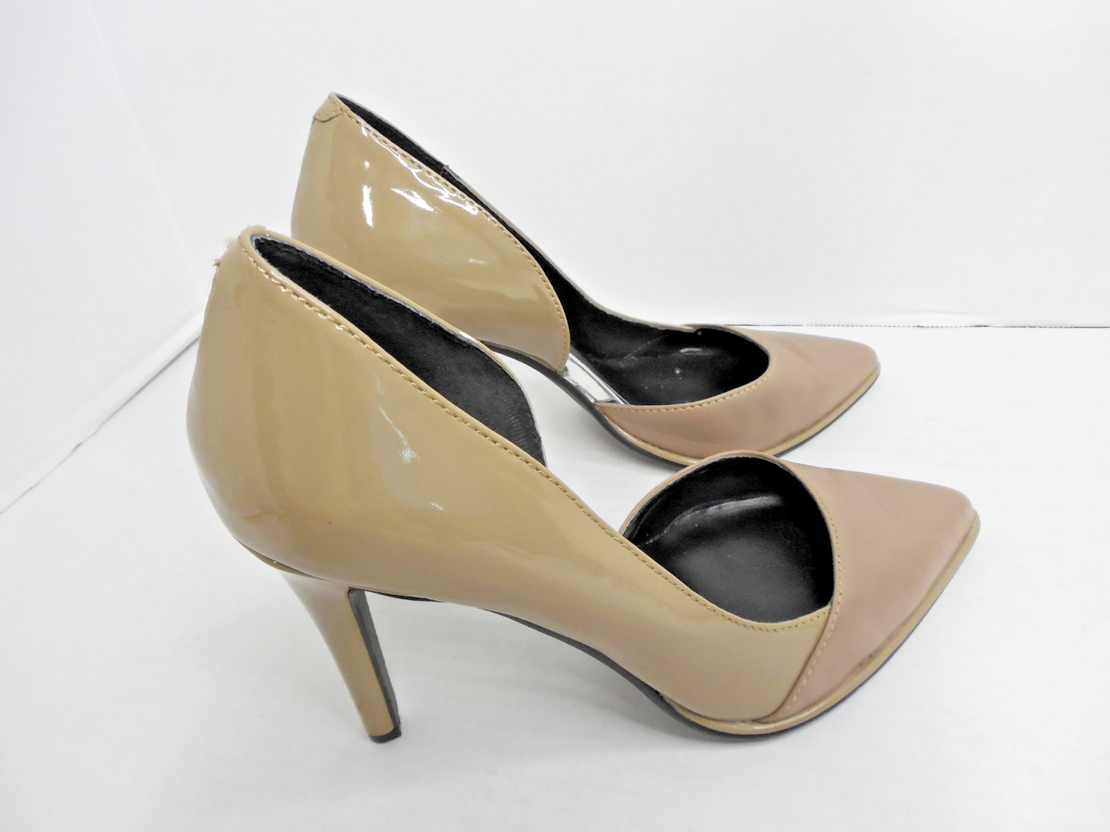 Kenneth Cole Reaction High Heel Shoes Bee Day WMS 7 M Taupe / Leather Upper